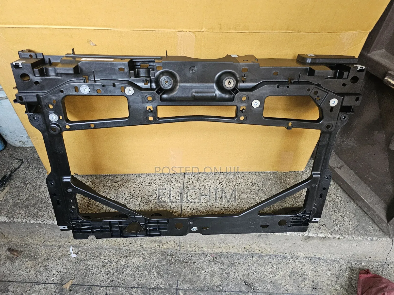Mazda Demio New Model Radiator Hosing/Panel