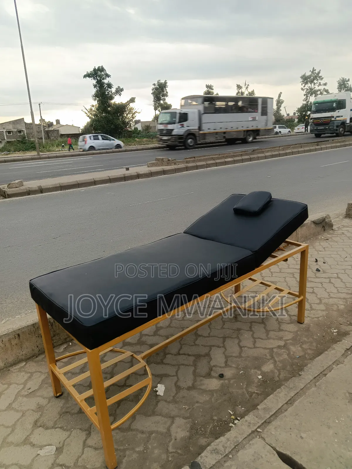 Massage Bed, Black And Gold