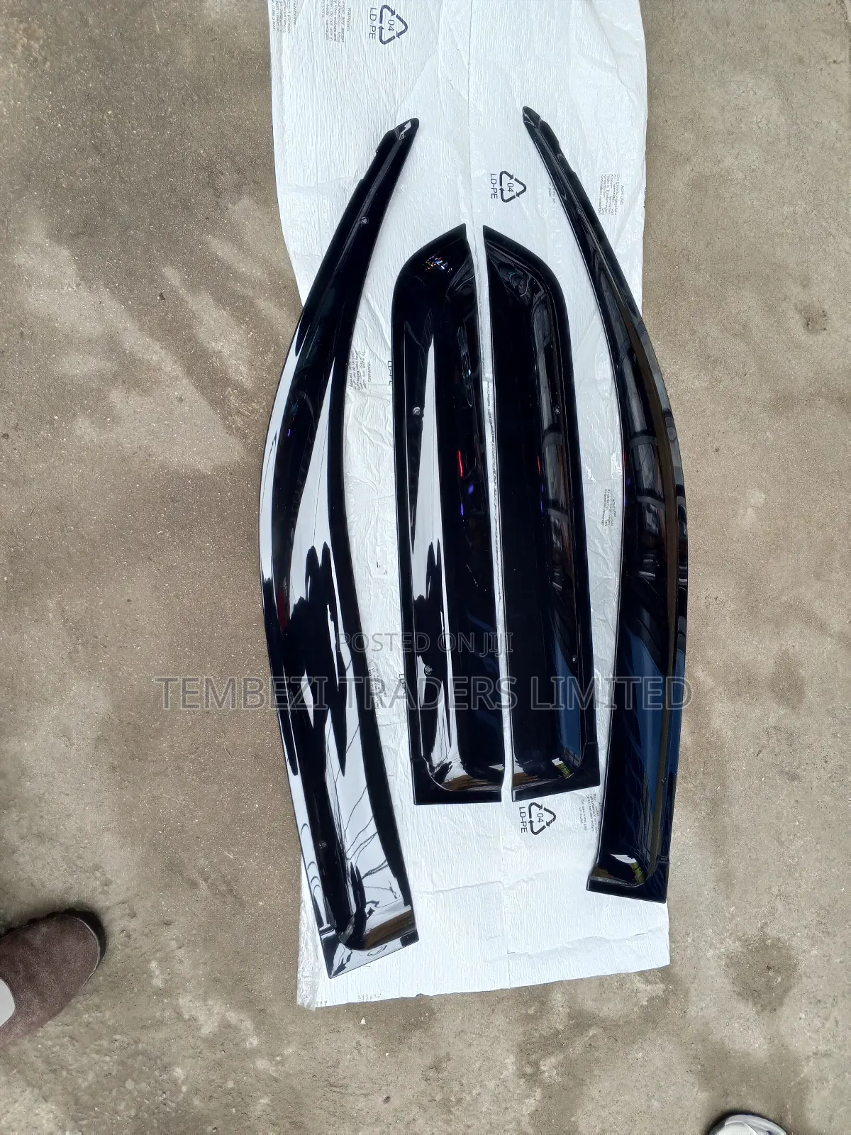 Original Windbreakers Toyota Hilux Surf 215 New Model