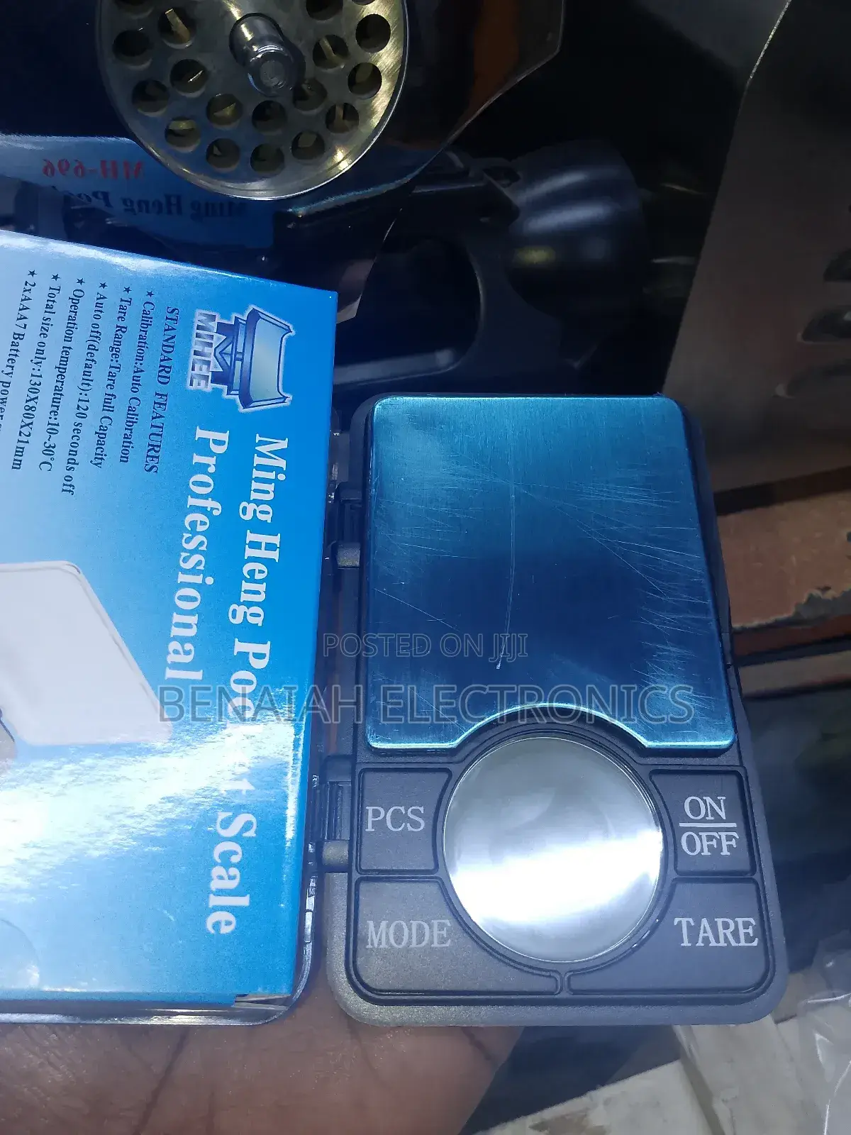 Efficient Pocket Weighing Scale From 0.01 Grams to 1 KGS