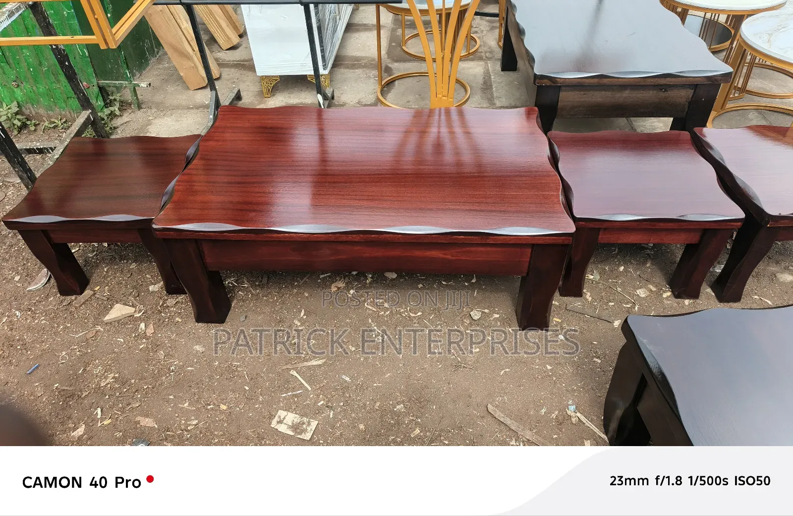 Modern Office/ Home Coffee Table With Two Stools