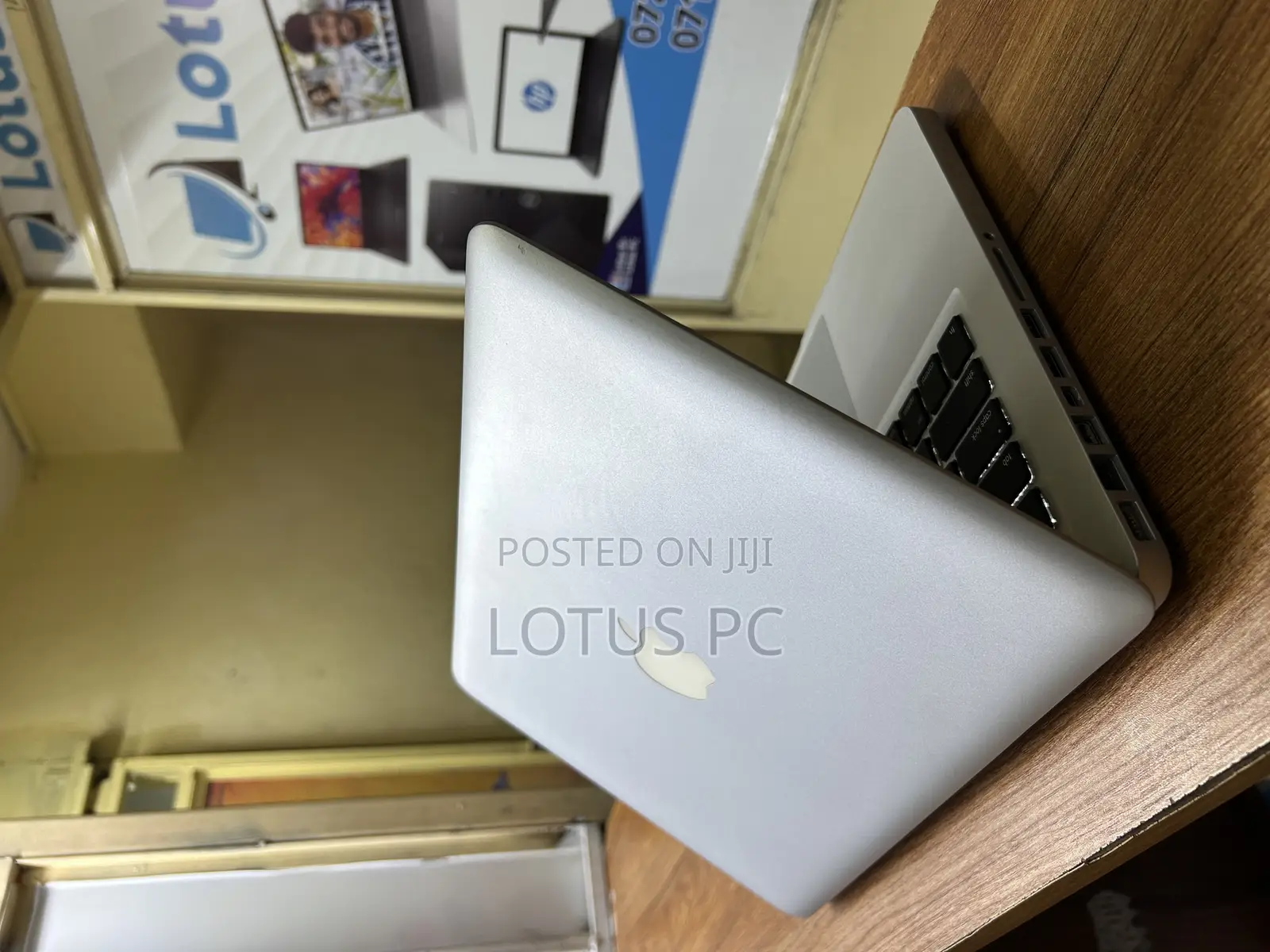 Laptop Apple MacBook 2012 8GB Intel Core I5 SSD 256GB