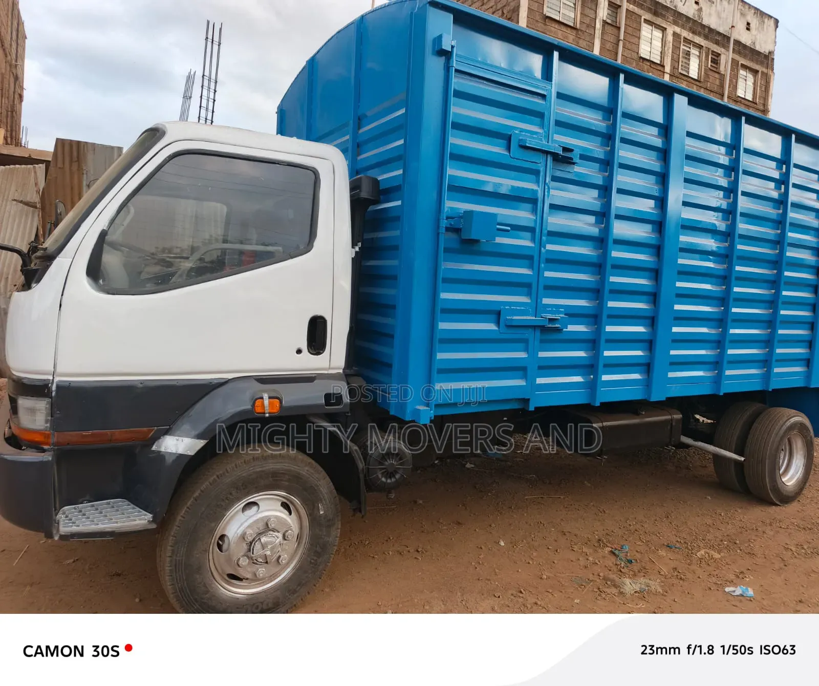 Frr. Fh. Trucks Available for Transport Services
