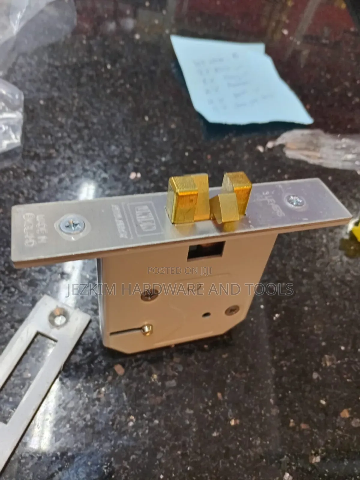 Sliding Door/Gate Lock
