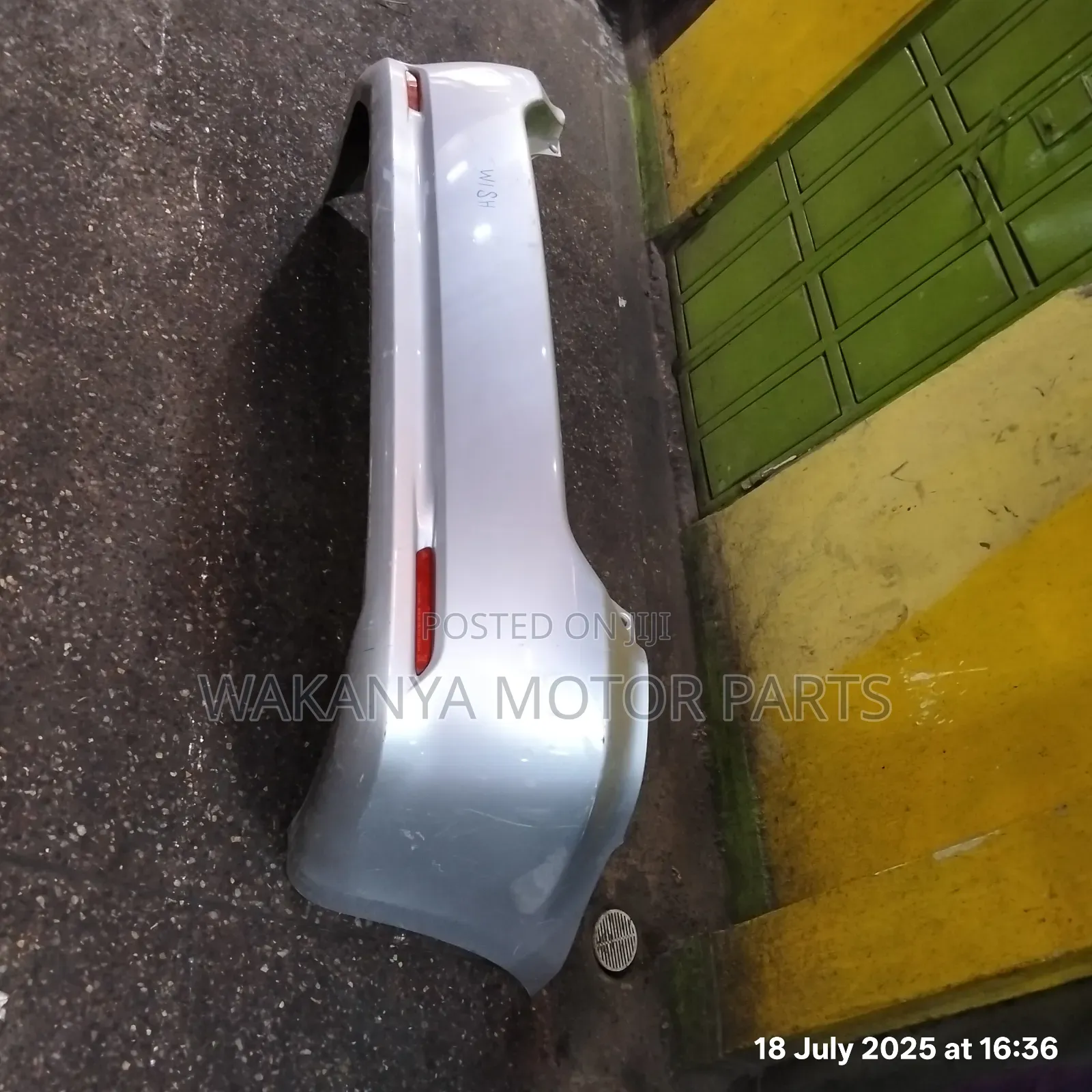 Toyota Wish 2005/2008 Back Bumper Complete With Reflectors