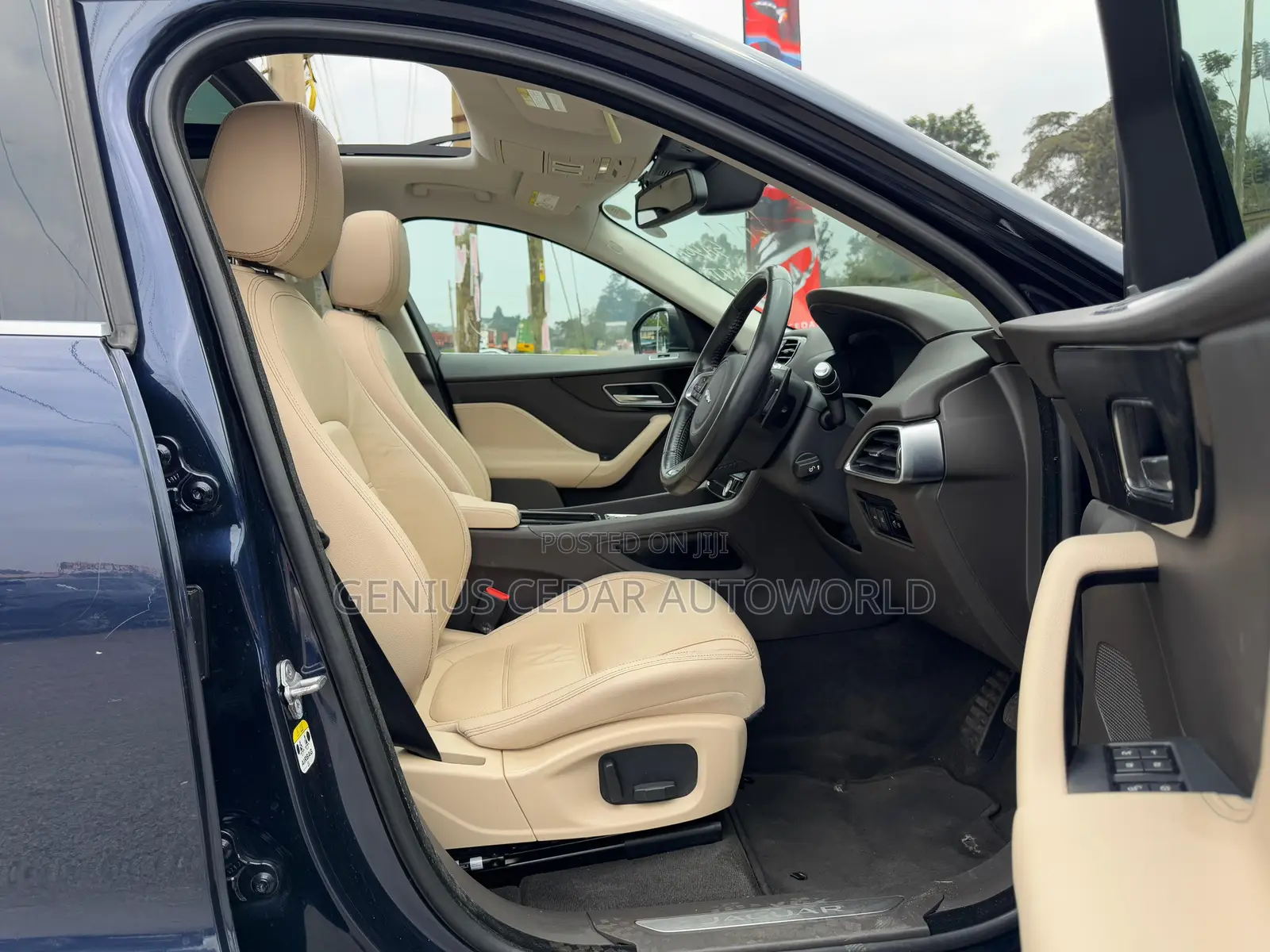 Jaguar F-Pace 2018 Blue