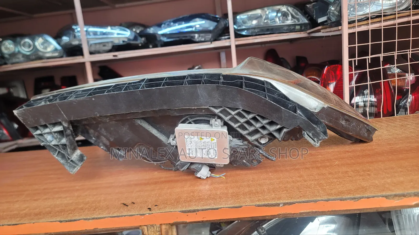 Honda Streem Headlight Synon Type  Complete With Bulbs