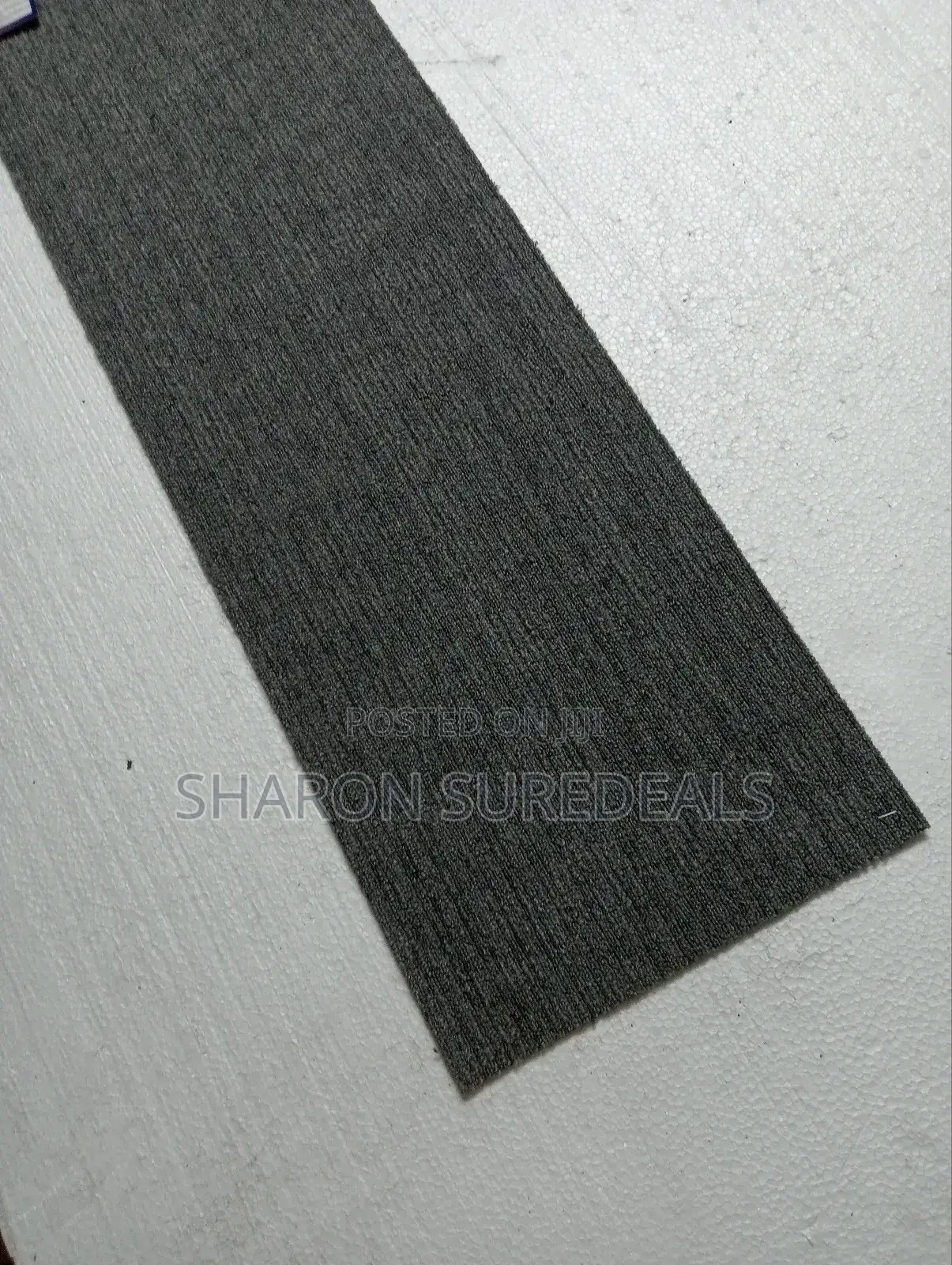 Carpet Tiles Wall to Wall/33.3by 100cm Tah Series