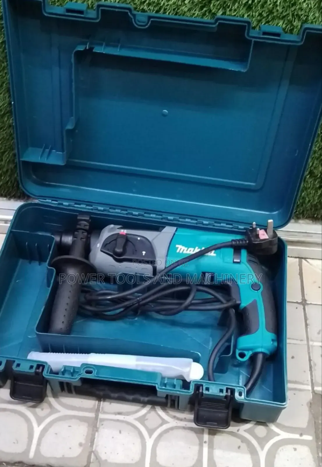 Makita Rotary Hammer 800watts