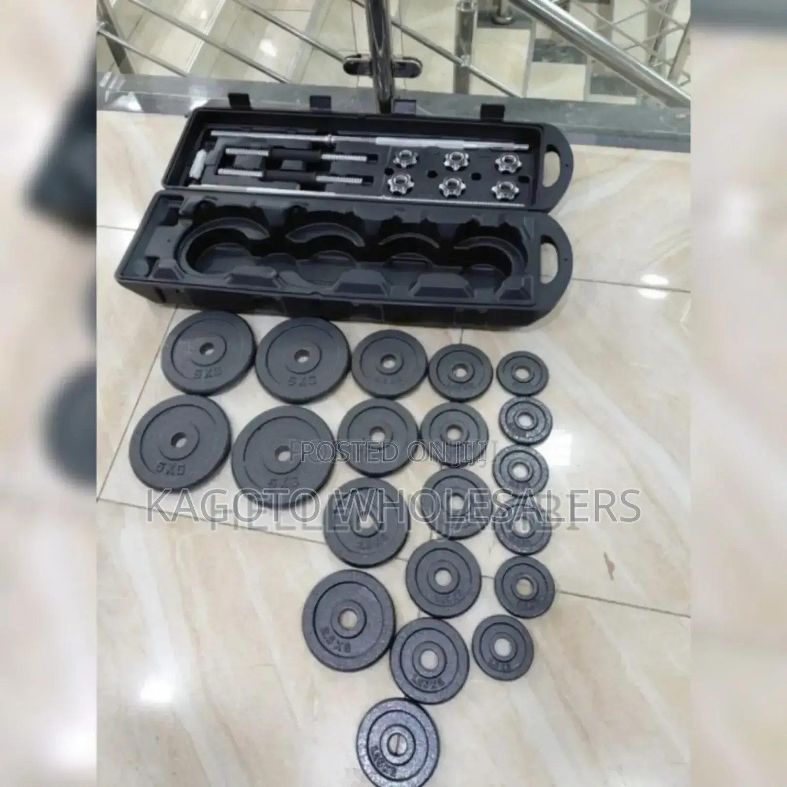 Completa Set. Total 50kgs. 50kgs Dumbells