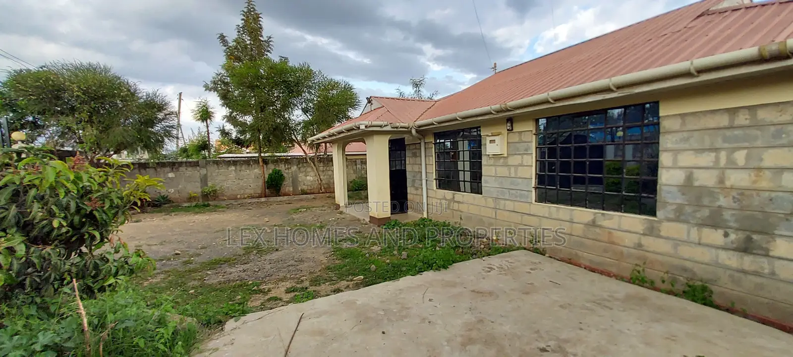 3bdrm Bungalow in Kiserian for sale