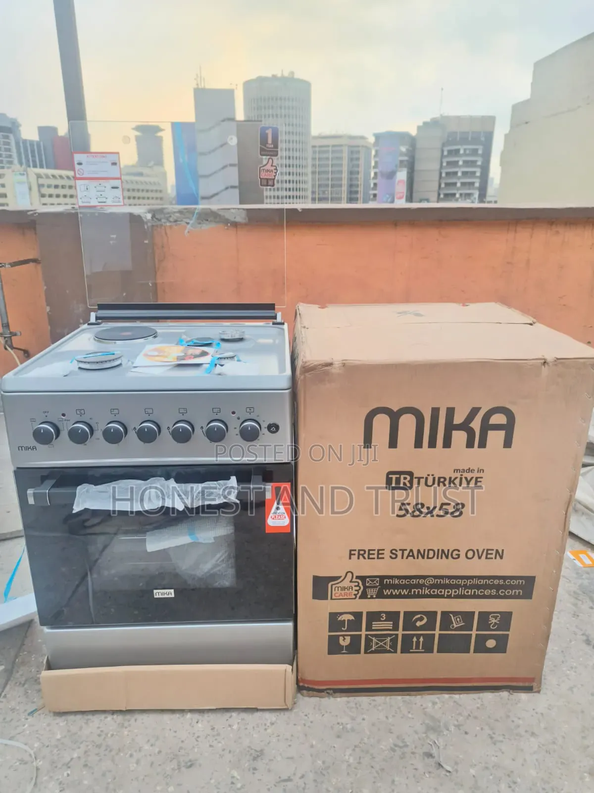 Silver Mika Standing Cooker 58 X 58 3 Gas + 1electric