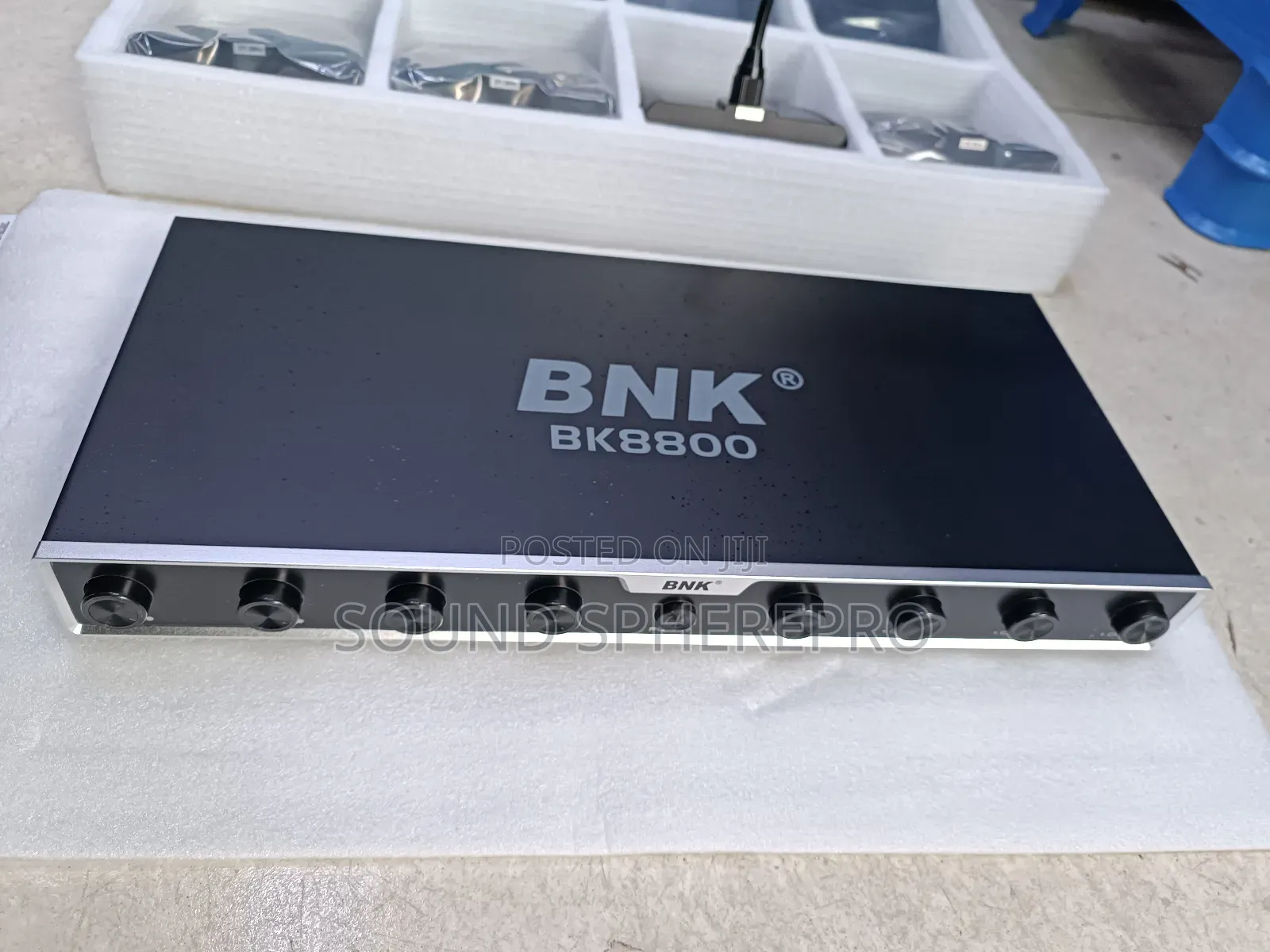 Bnk Bk8800  8in1 Gooseneck Wireless Microphone