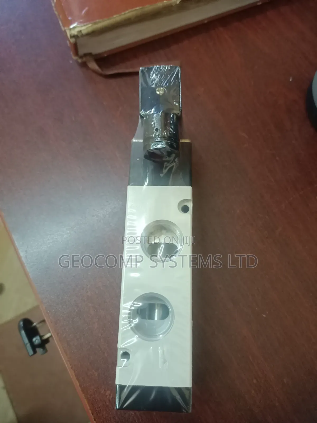 Solenoid Valve 4v410-15
