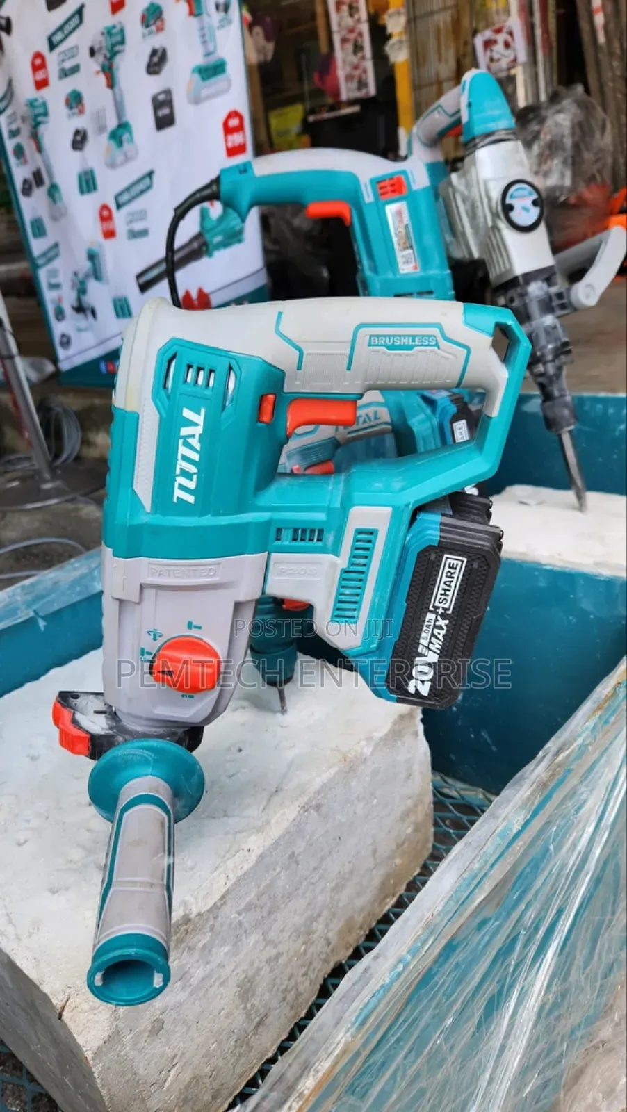 20v Battery Drill (2 Batteries 4.0ah and 1 Charger) Total