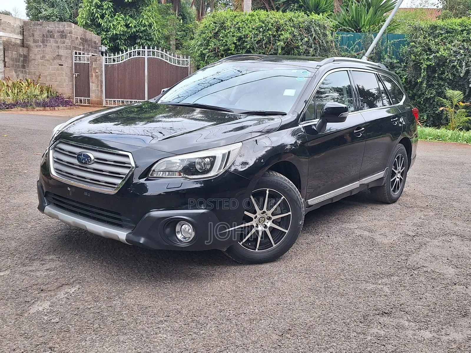 Subaru Outback 2.5i Premium AWD 2016 Matt Black