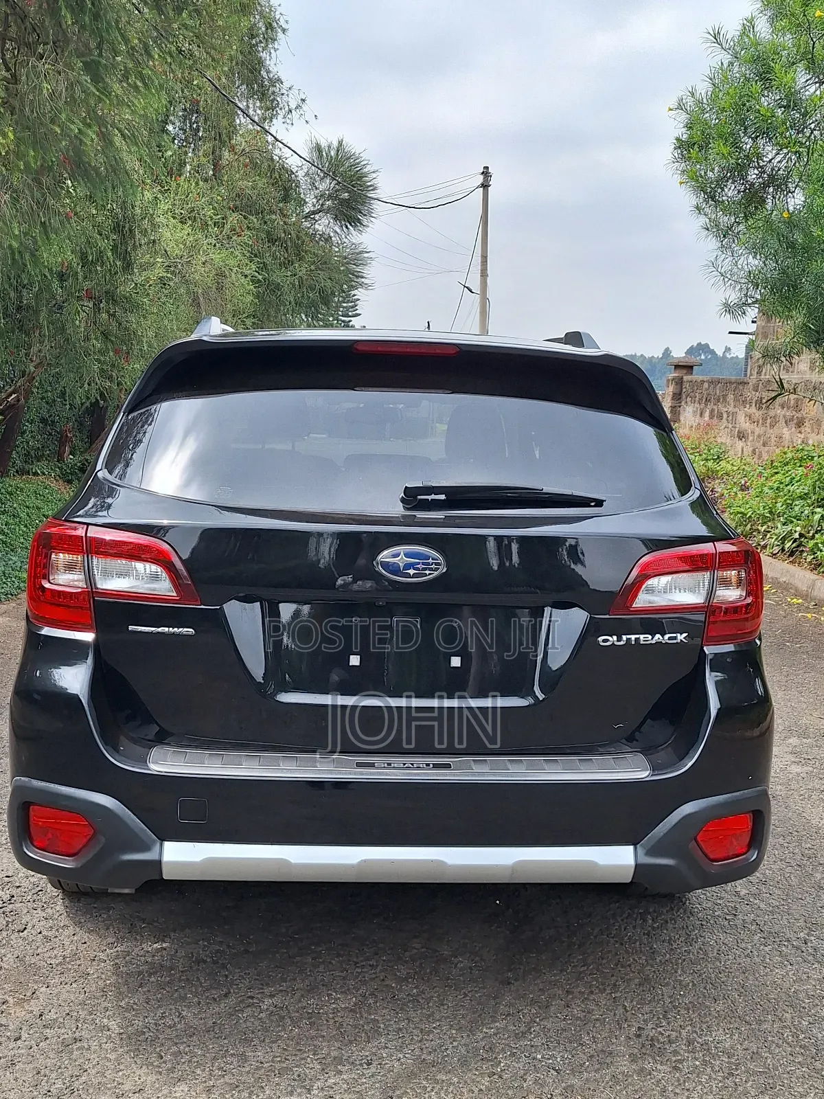 Subaru Outback 2.5i Premium AWD 2016 Matt Black