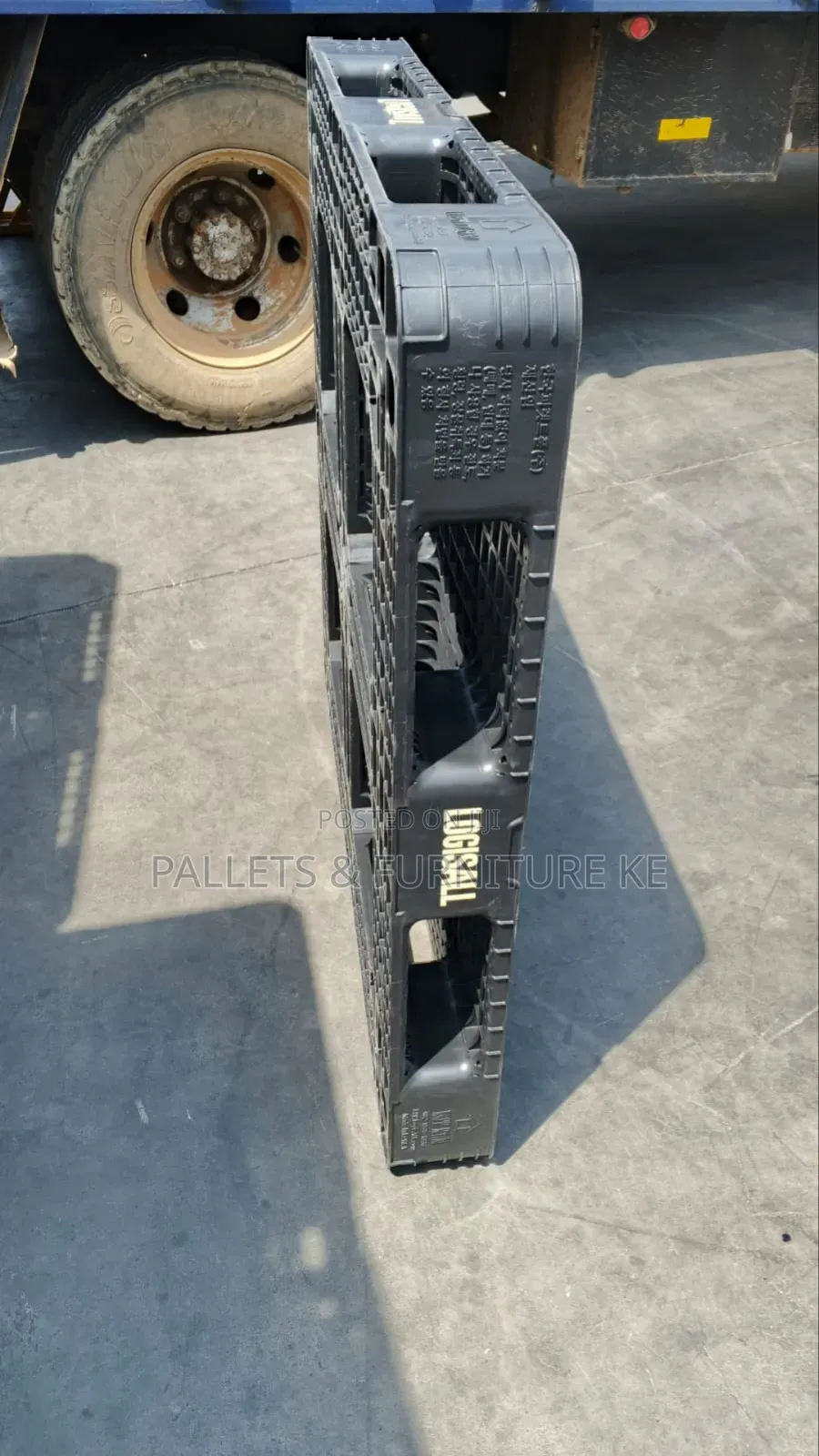 Titan Plastic Pallet
