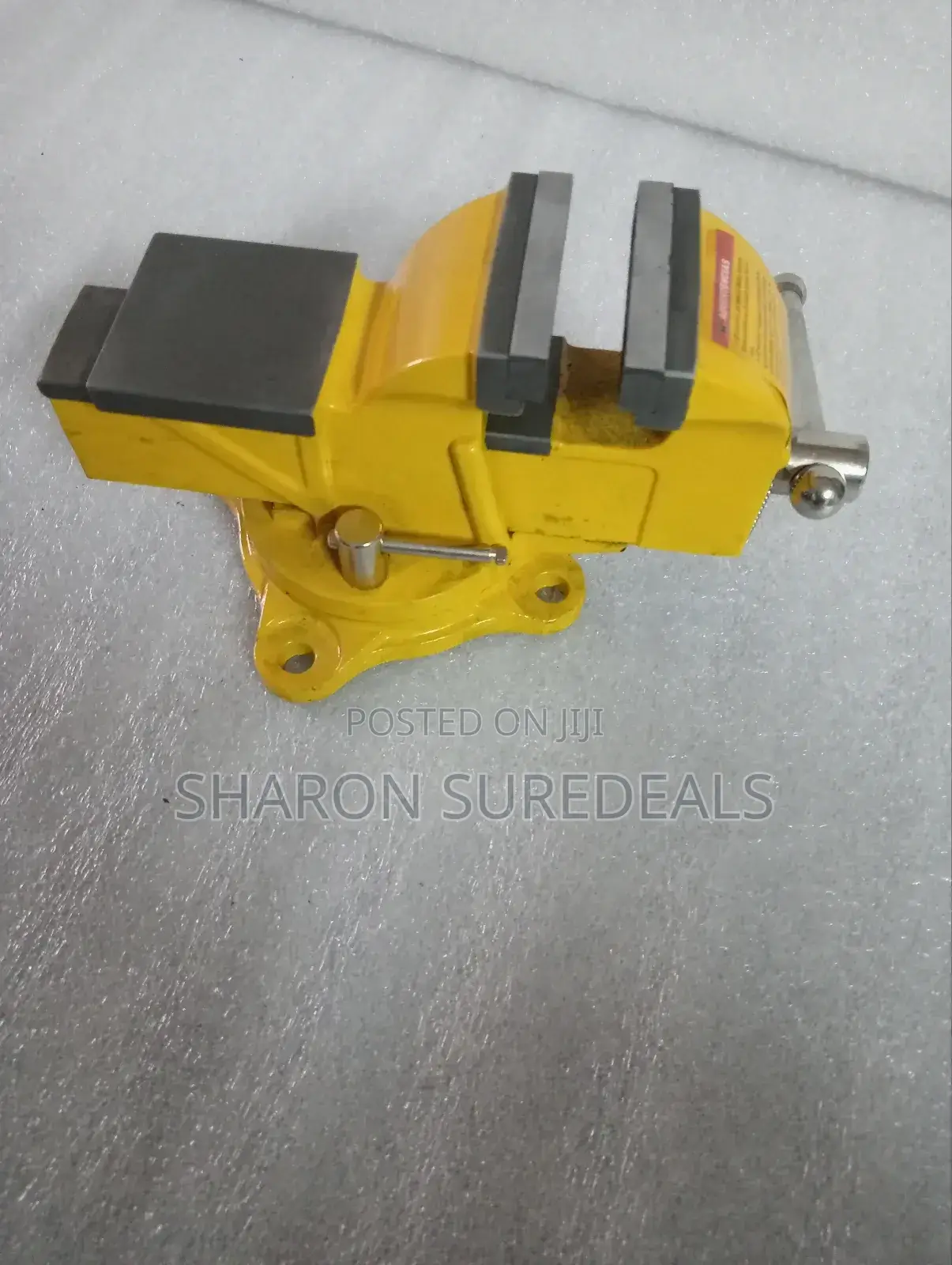 Swival/ Durable Bench Vice Uyusrools 3"