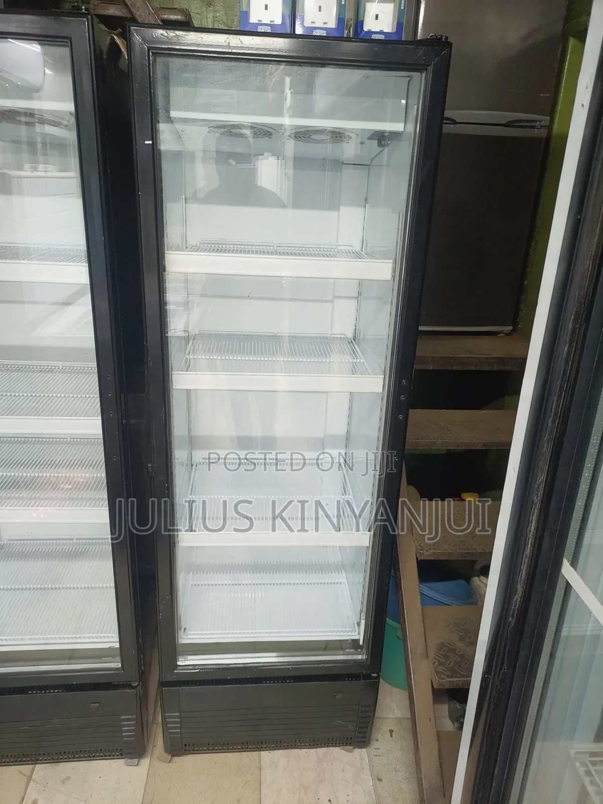 Average Size Commercial Chiller