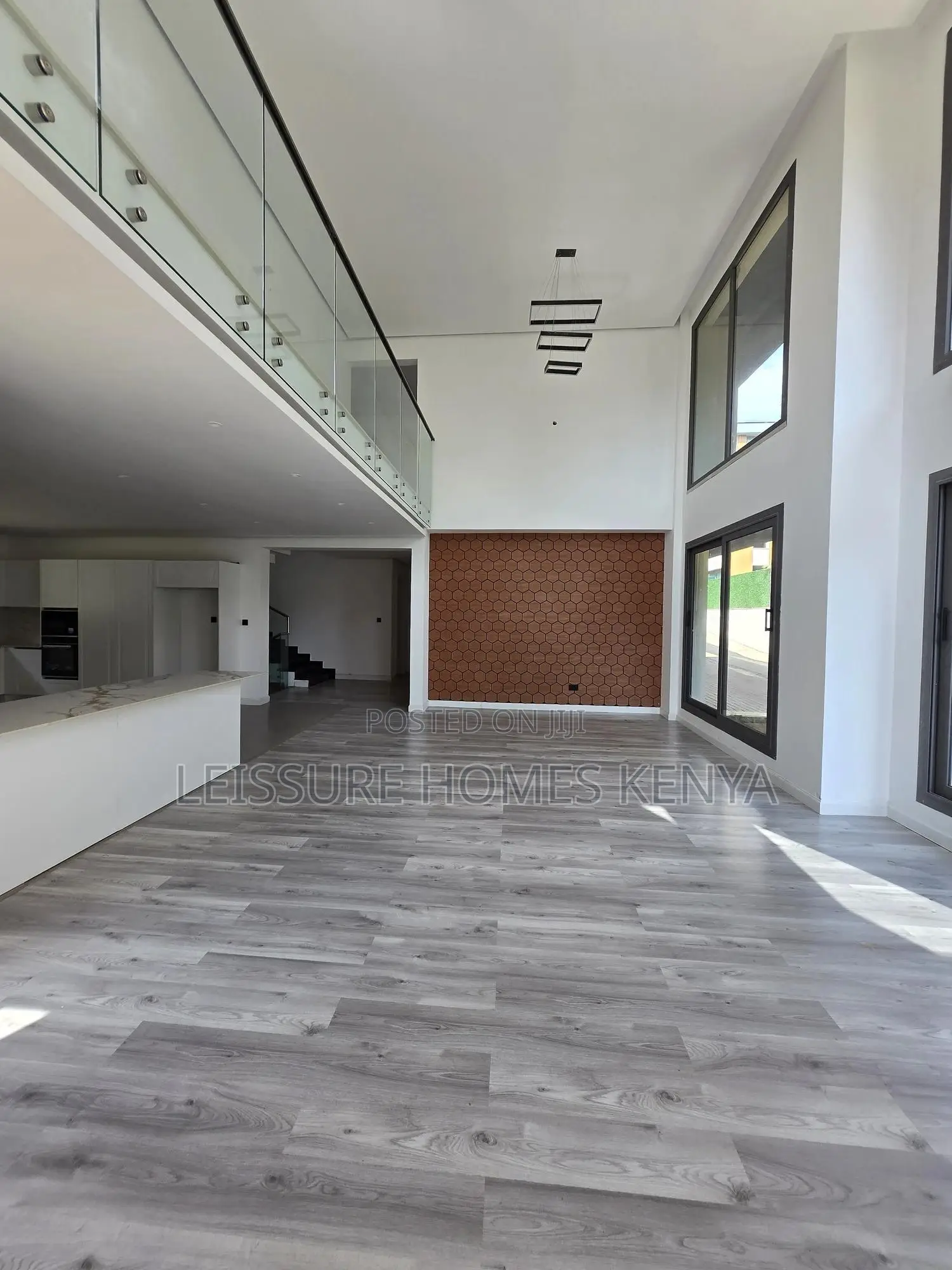 5bdrm Villa in Lavington for sale