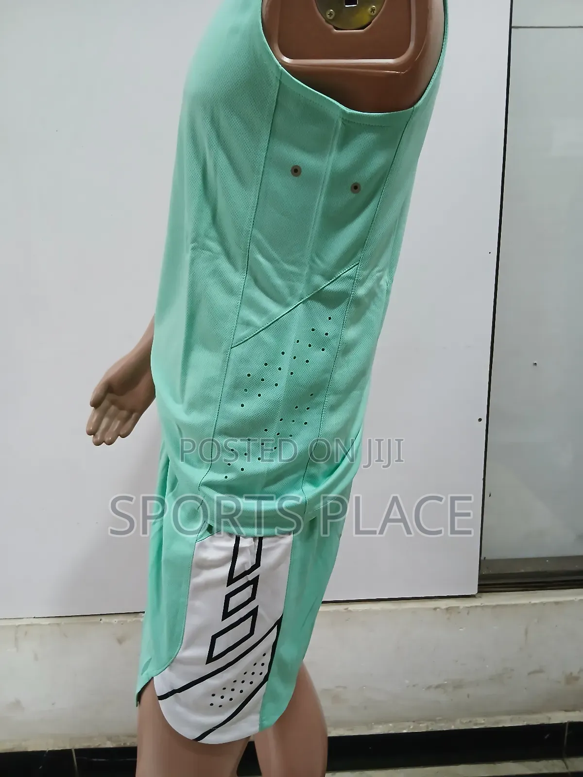 Plain Basketball Jerseys Set - 7 Pieces Set