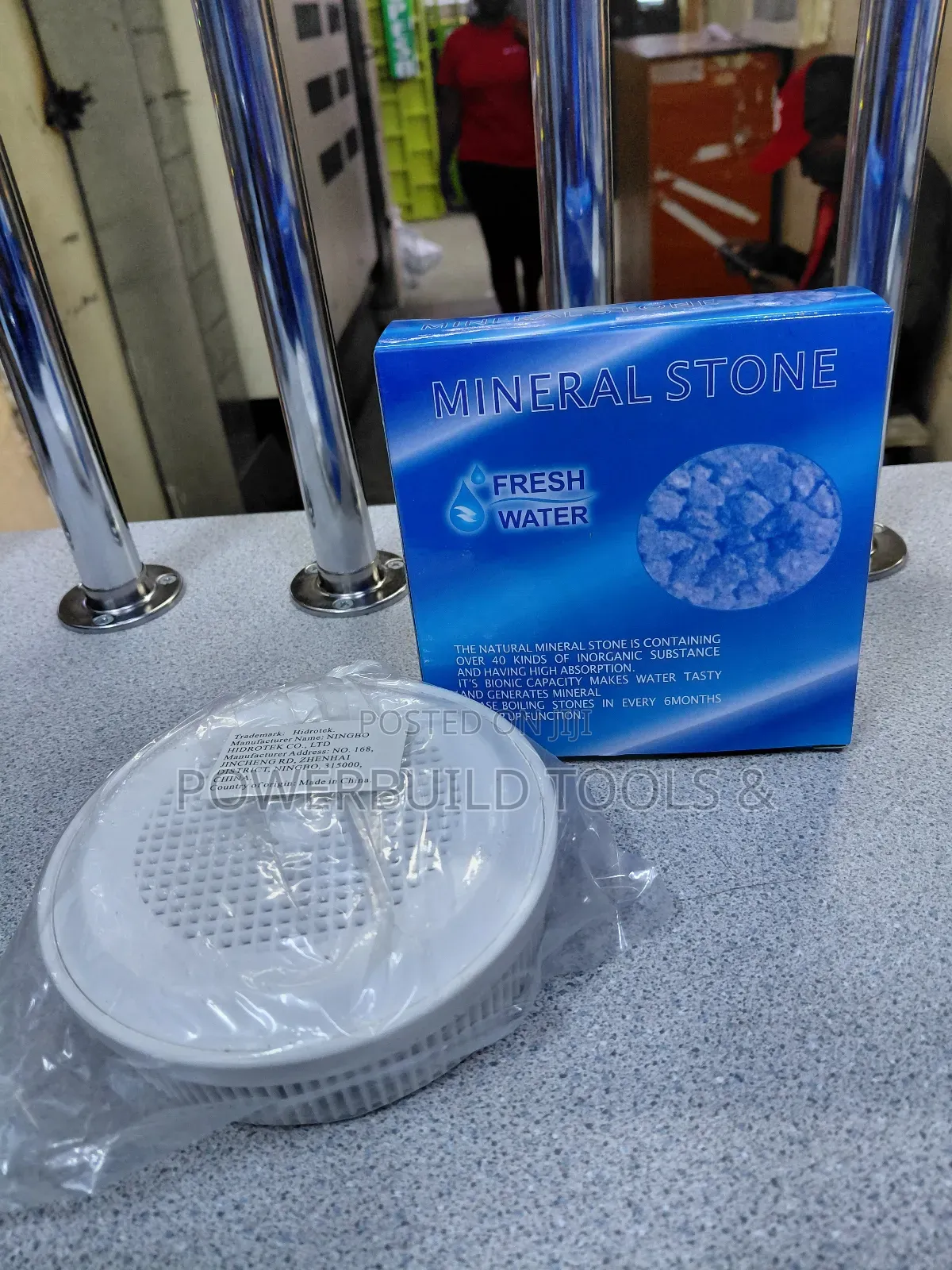 "Mineral Stone" For Fresh Water And A White Filter Component