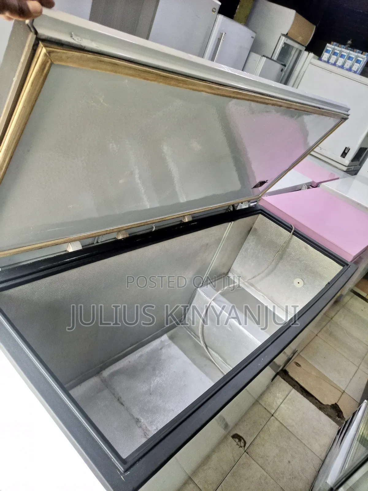 51/2 Feet Long Deep Freezer