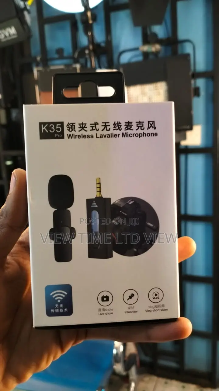  Dual Mic Wireless Lavalier Microphone