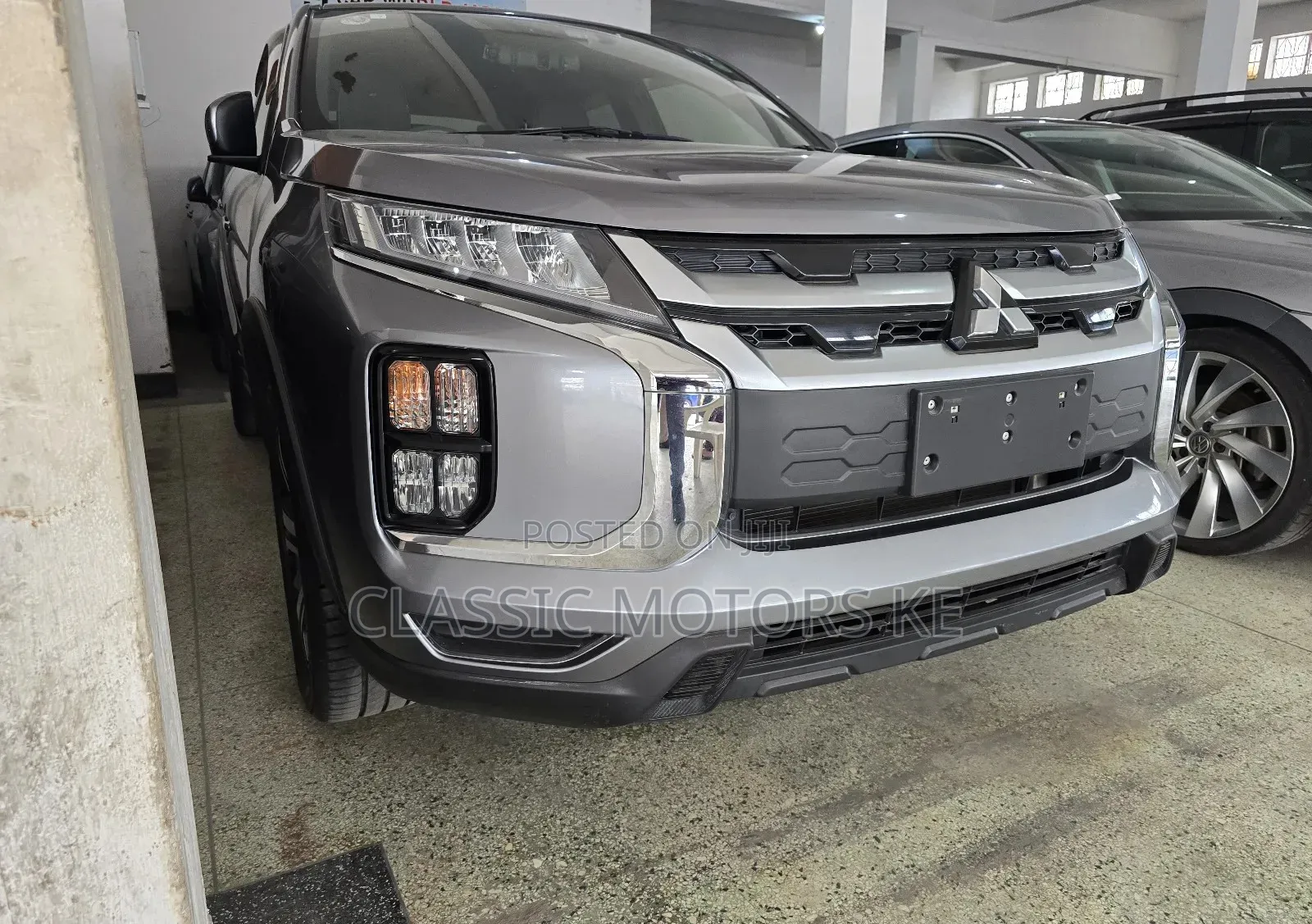 Mitsubishi RVR 2020 Silver