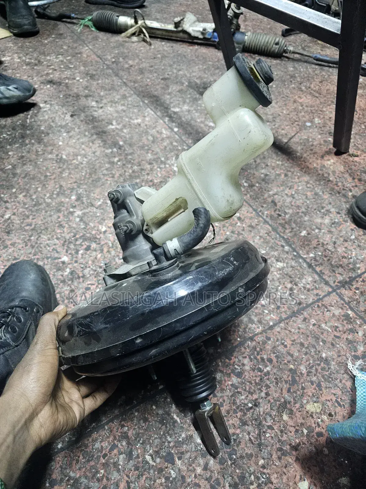 Brake Booster And Master Cylinder For Kluger