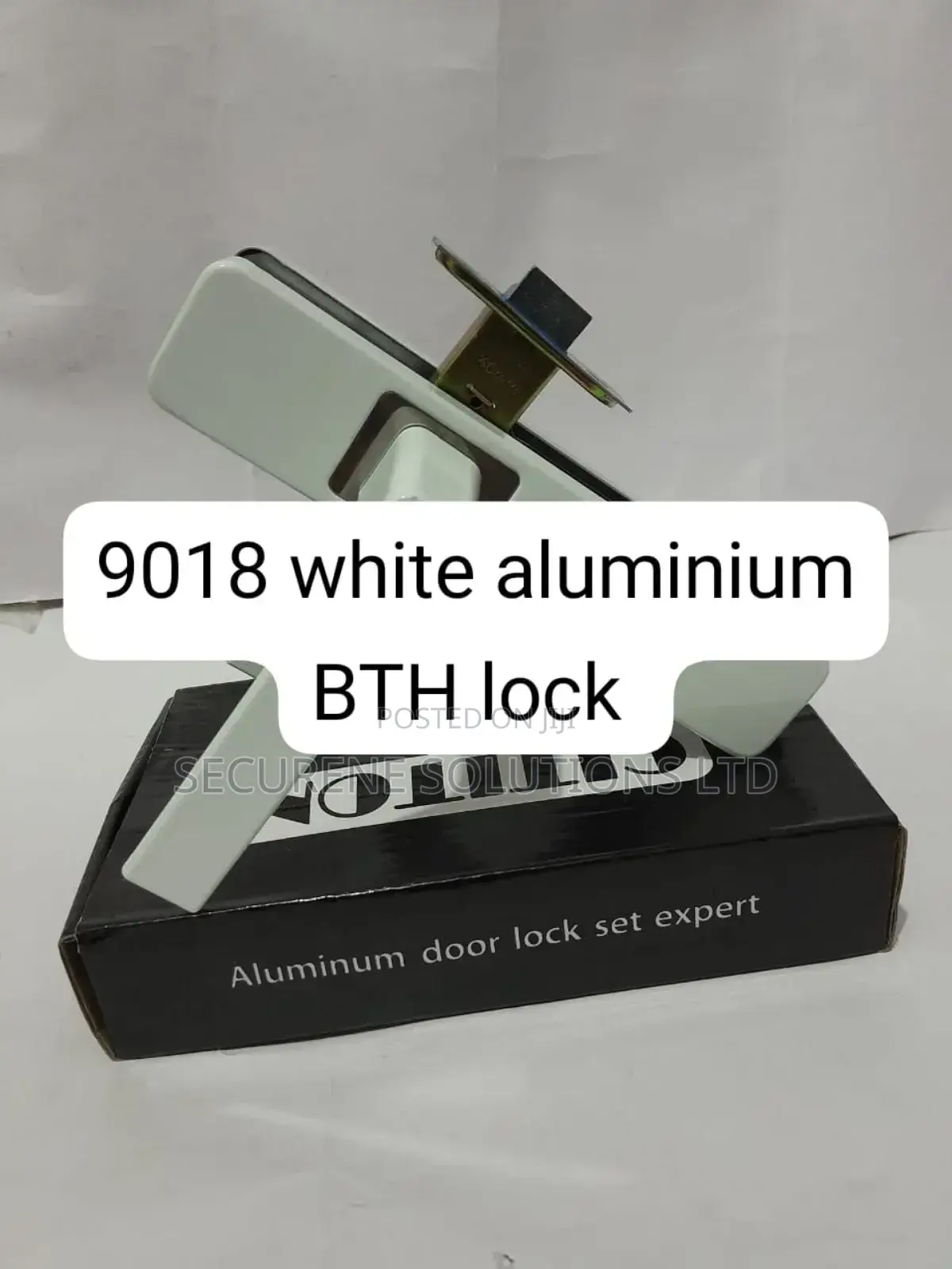 9018 White Aluminium BTH Lock White,Silver and Flush
