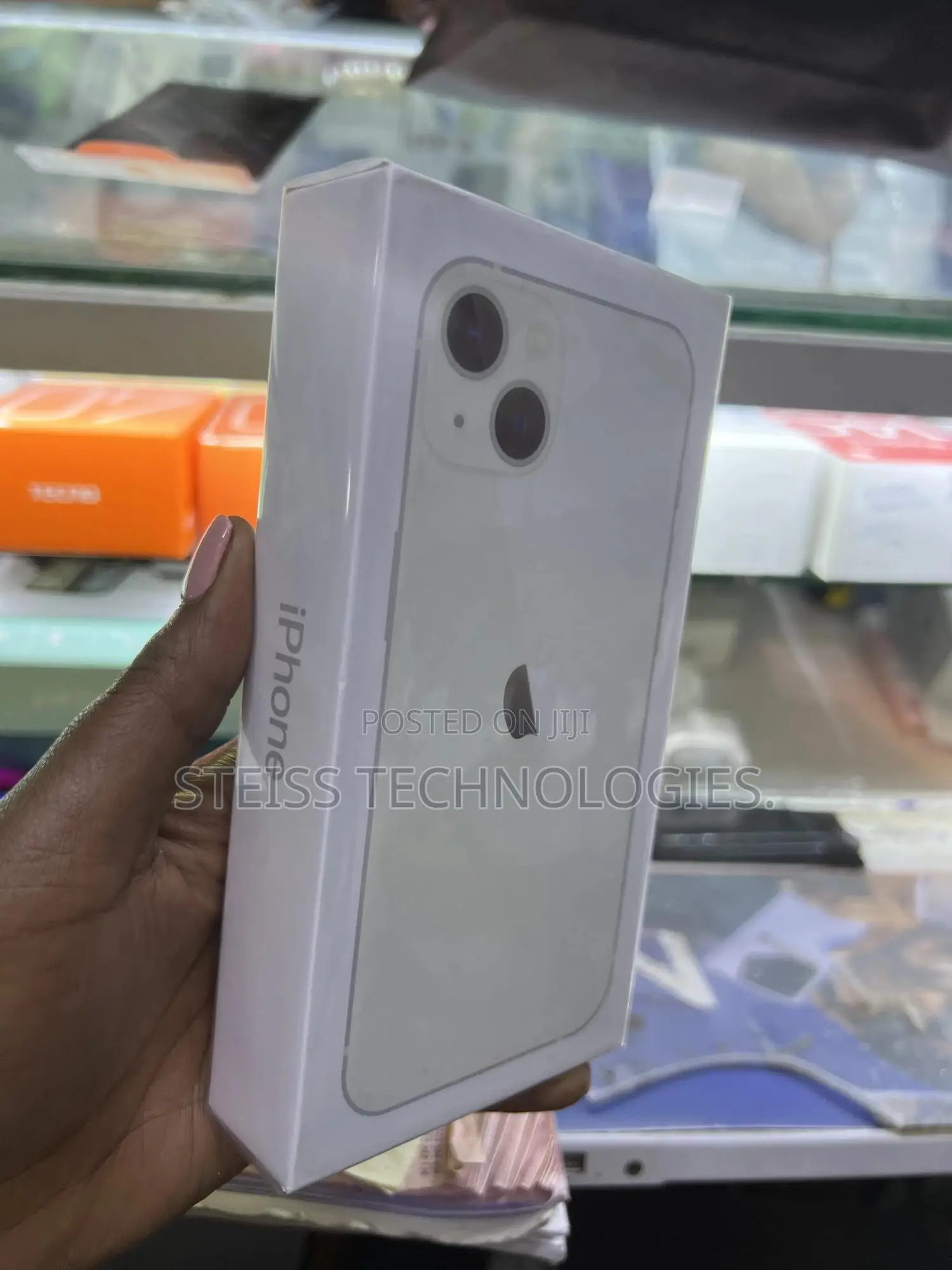 New Apple iPhone 13 128 GB White