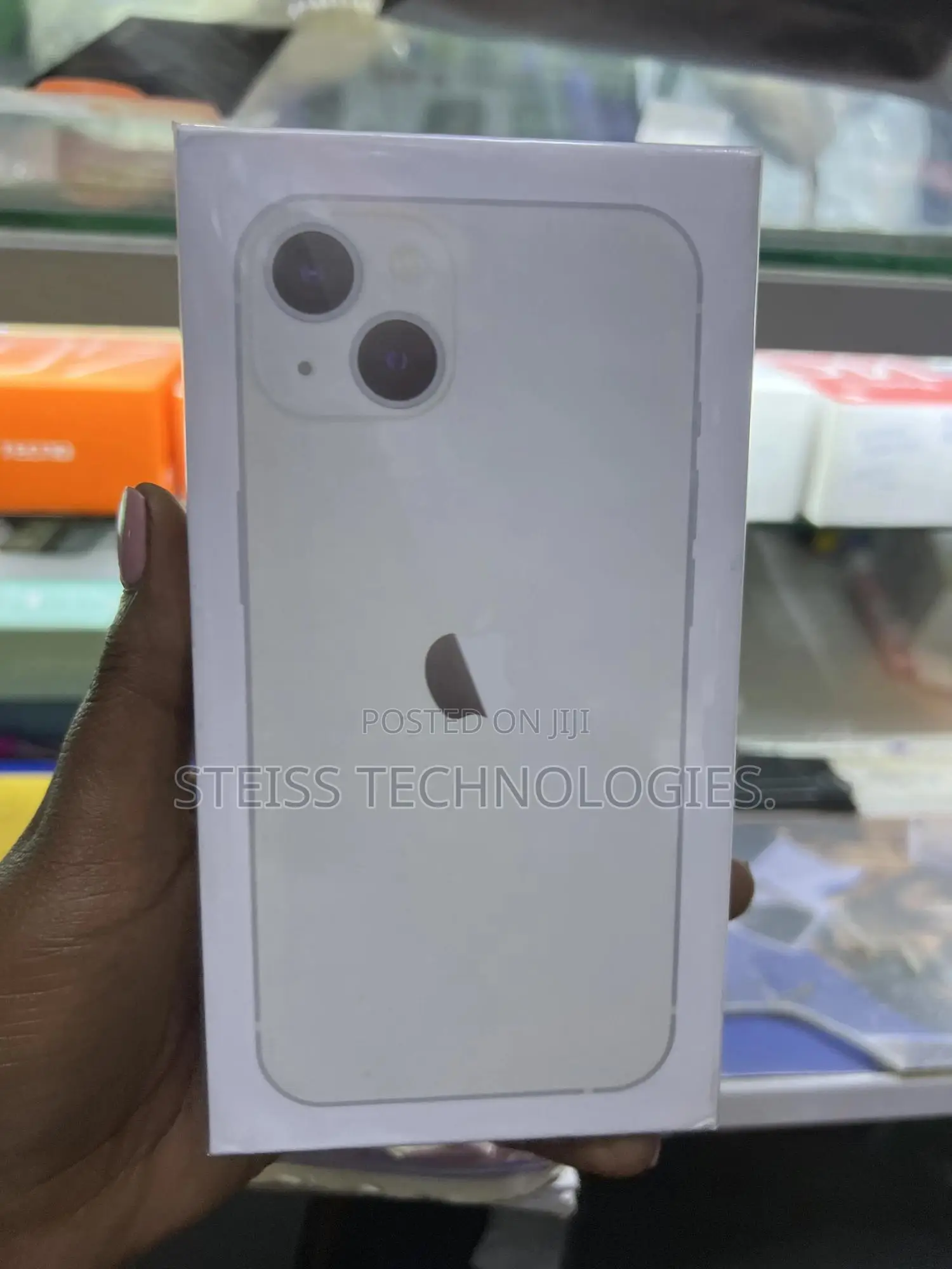 New Apple iPhone 13 128 GB White