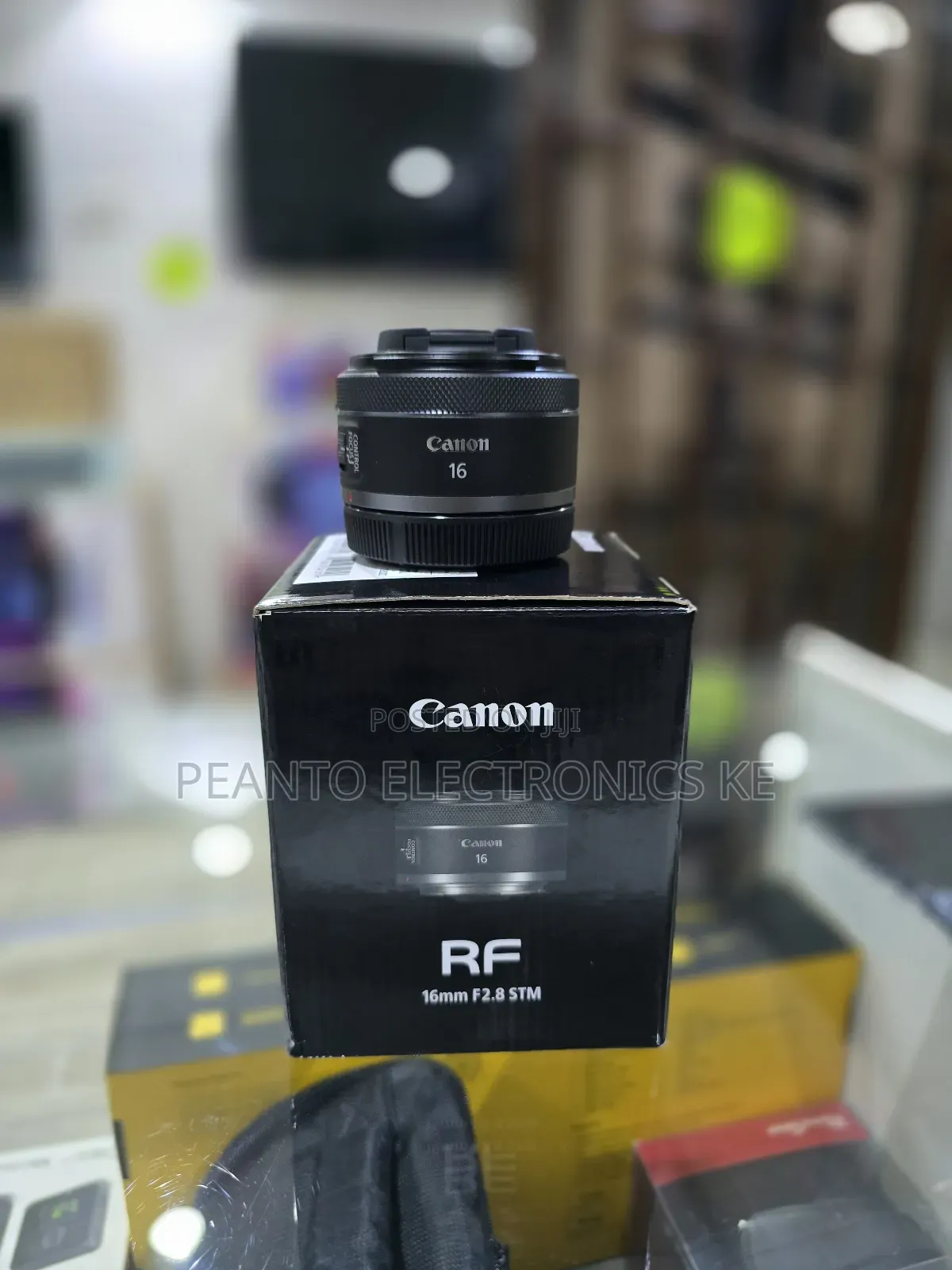 Canon Rf 16mm F/2.8 Stm Lens