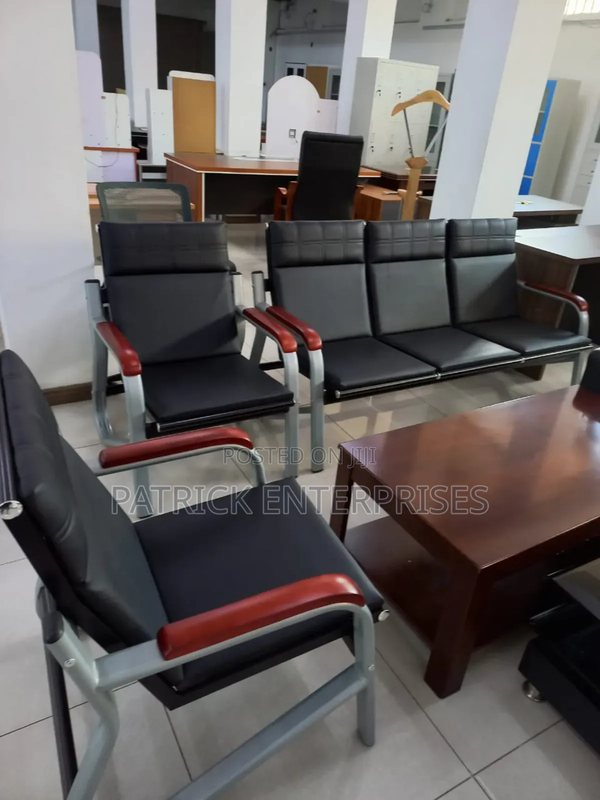 Executive Modern Office/ Airport/ Hospital Visitors 5 Seater