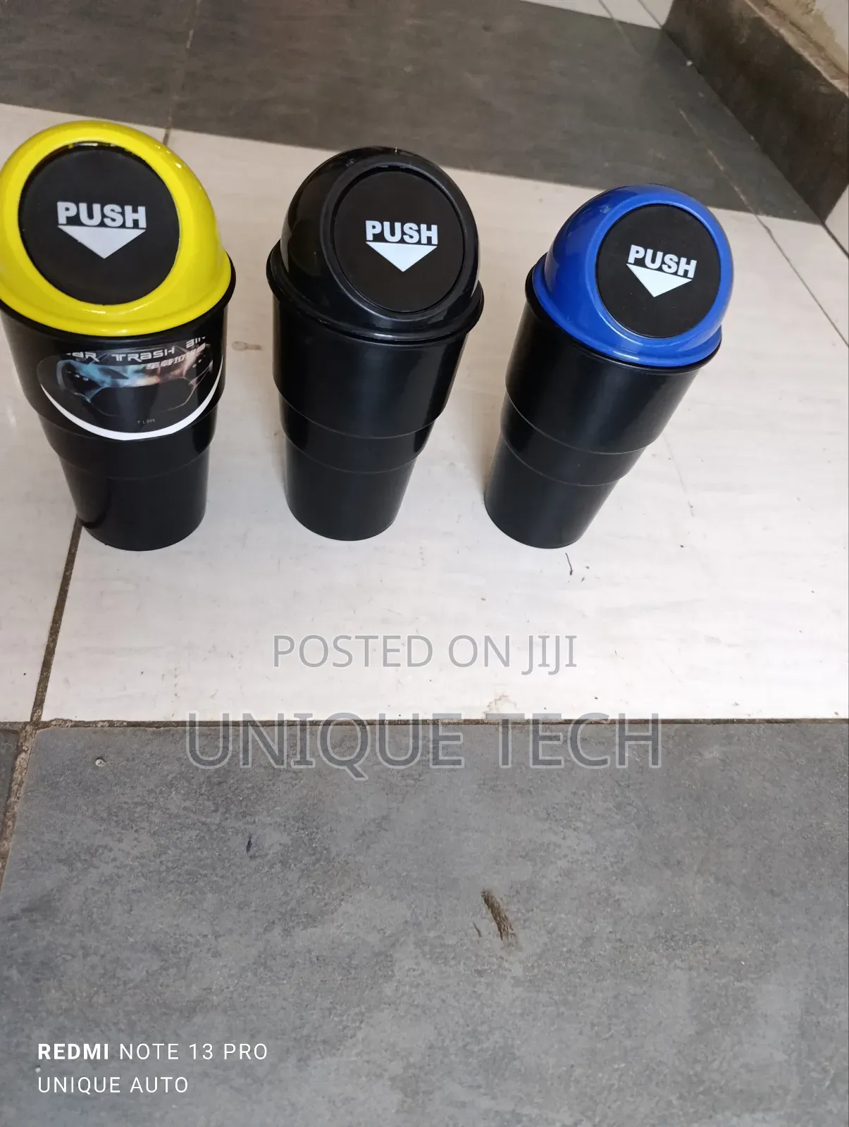 Mini Car Dustbin/ Universal Trash Can for Cars