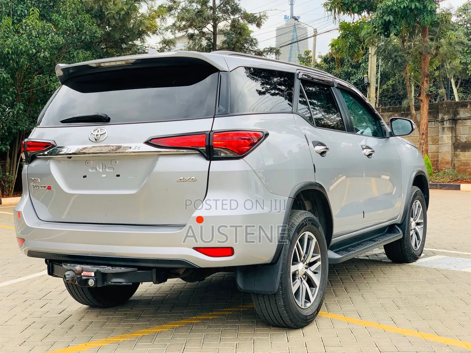 Toyota Fortuner 2.8 D AWD 2018 Silver