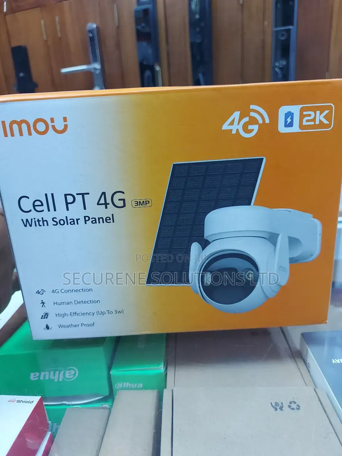 Imou Cell Pt 4g / Wifi Security Camera With a Solar Panel.