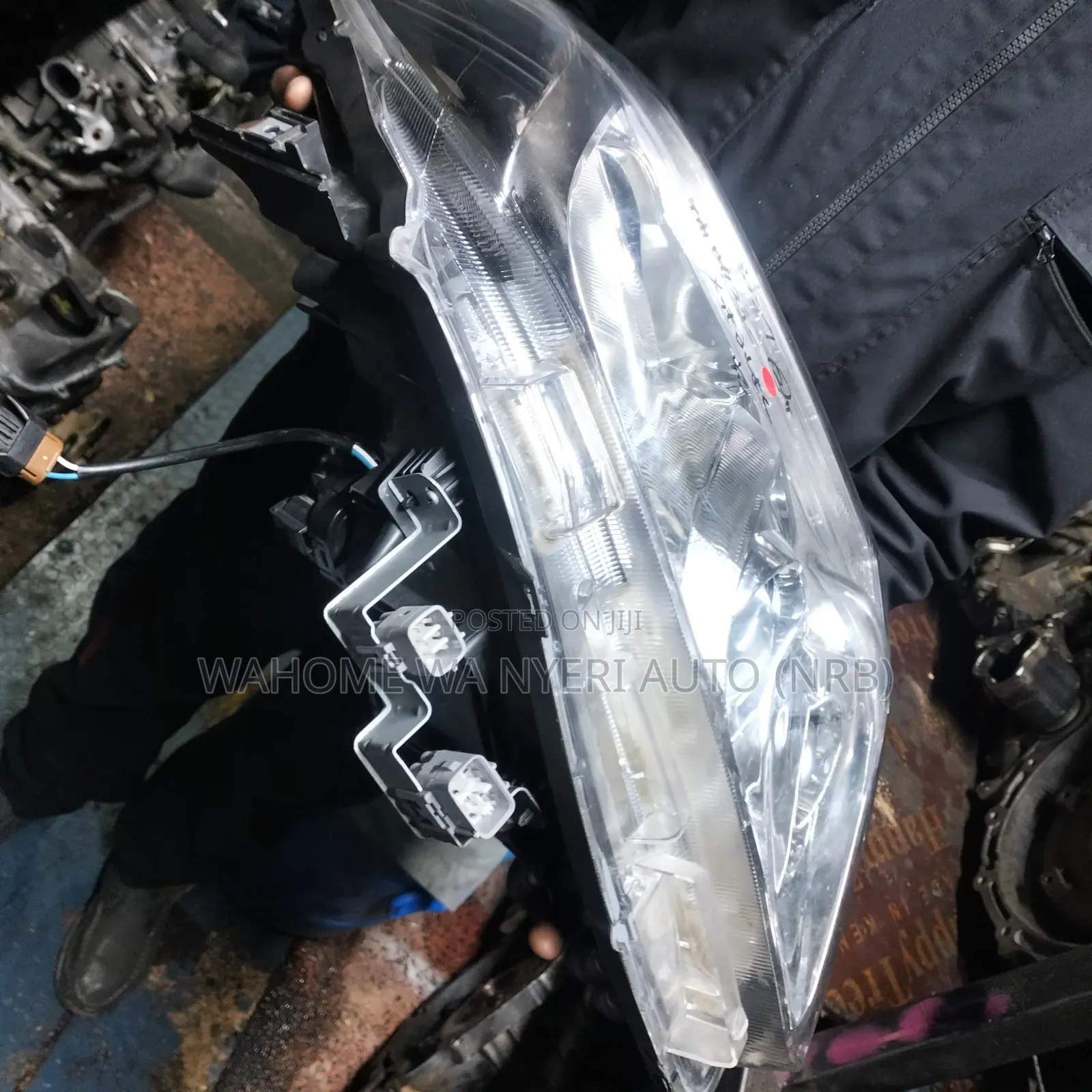 Headlamp Voxy New Model