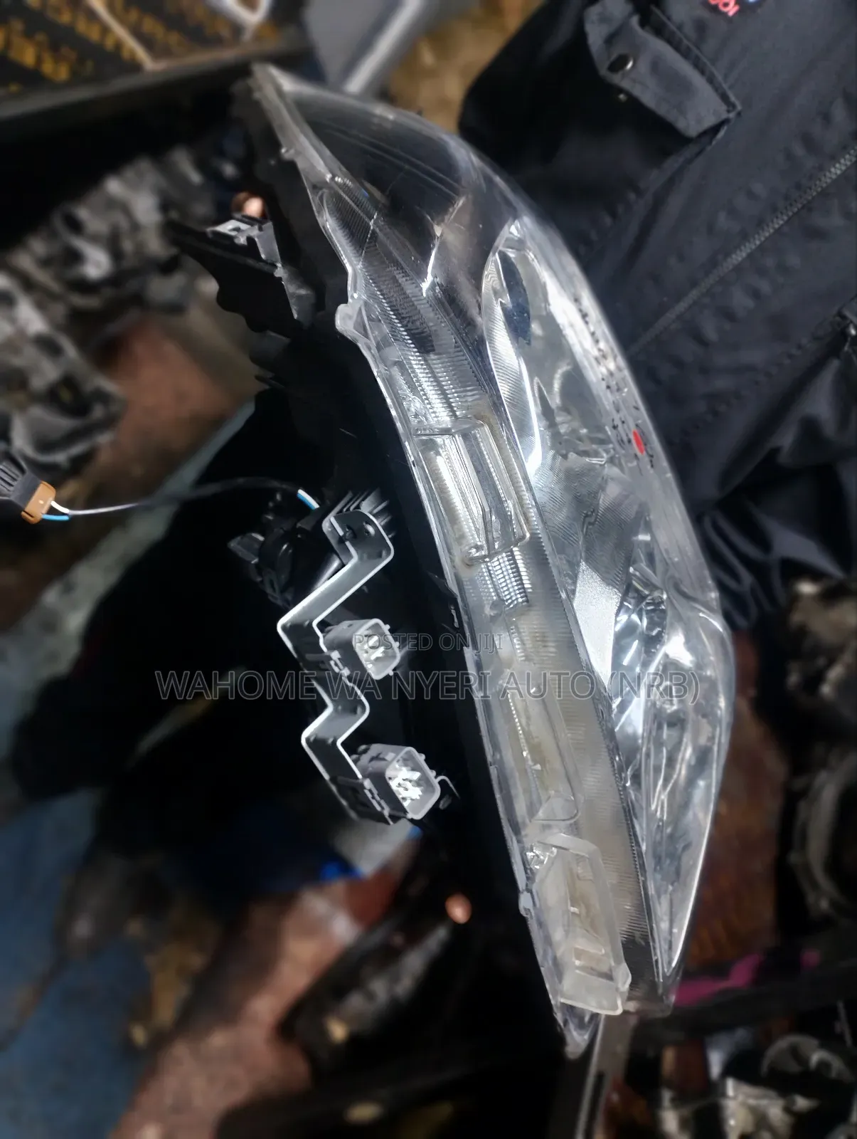Headlamp Voxy New Model