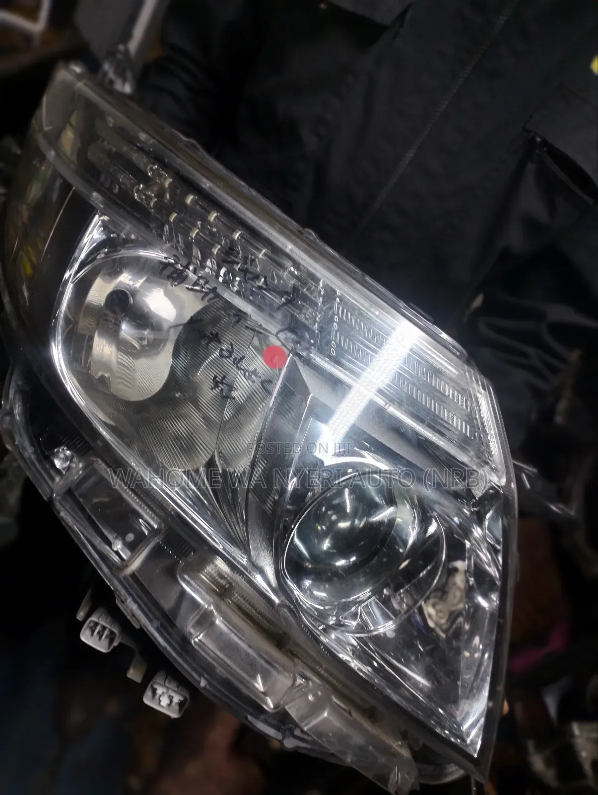 Headlamp Voxy New Model