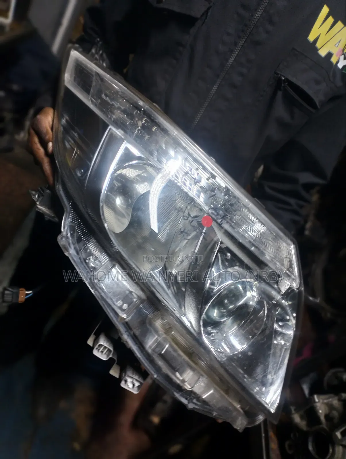 Headlamp Voxy New Model