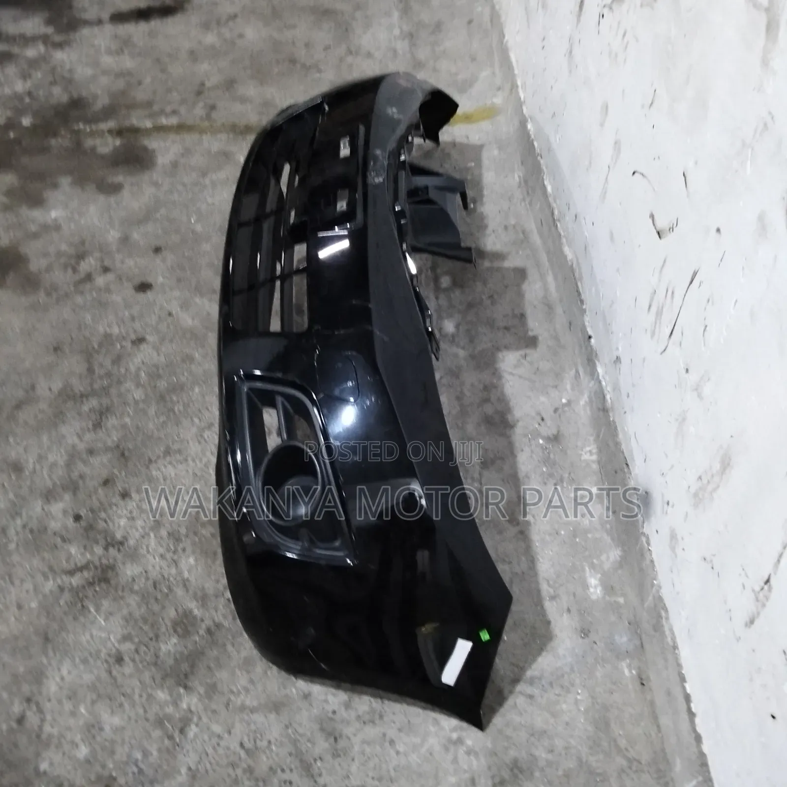 Nissan Note 2008/2011 Front Bumper Complete With Fog Covers