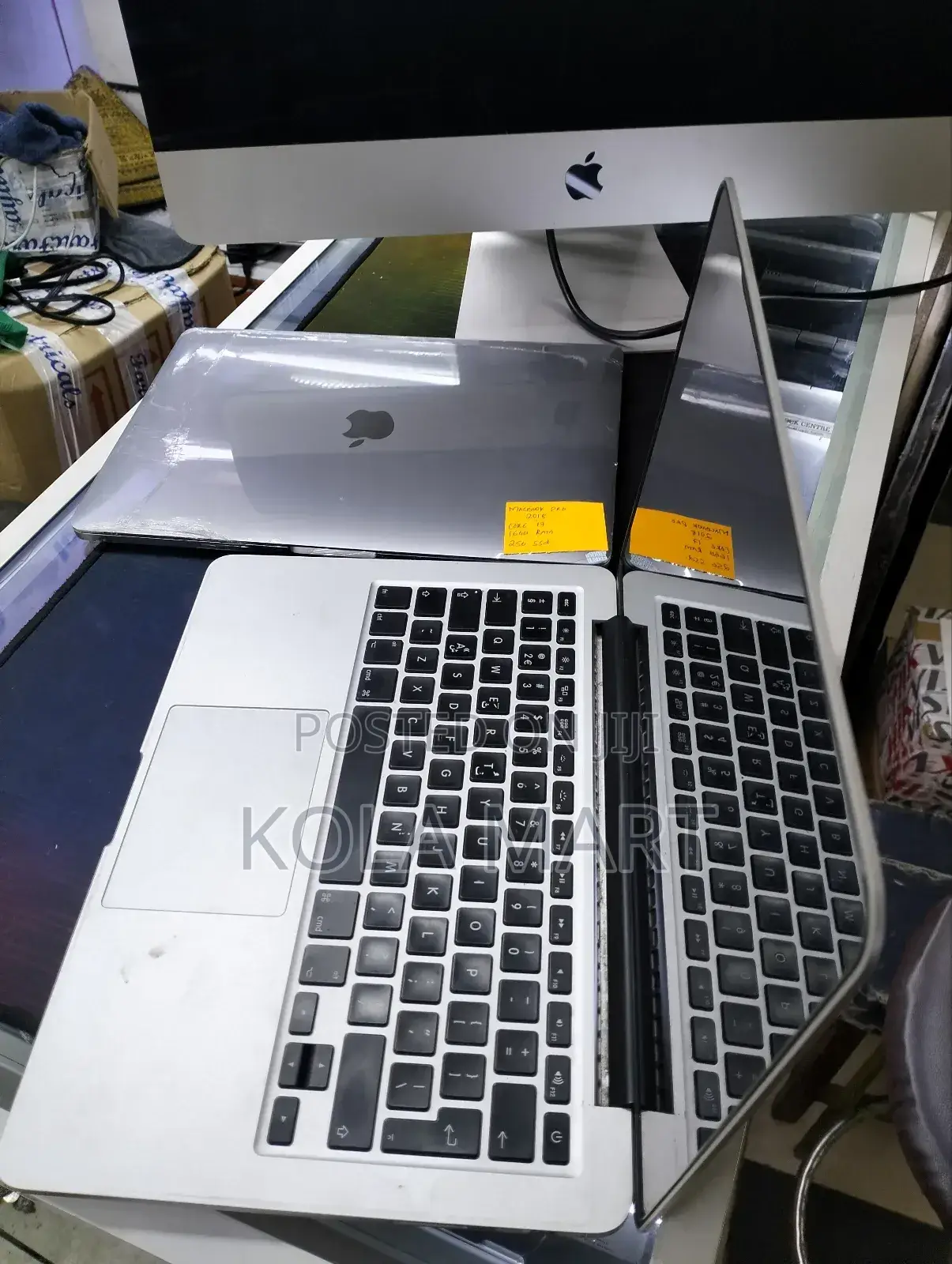 New Laptop Apple MacBook Pro 2015 8GB Intel Core I5 SSD 256GB
