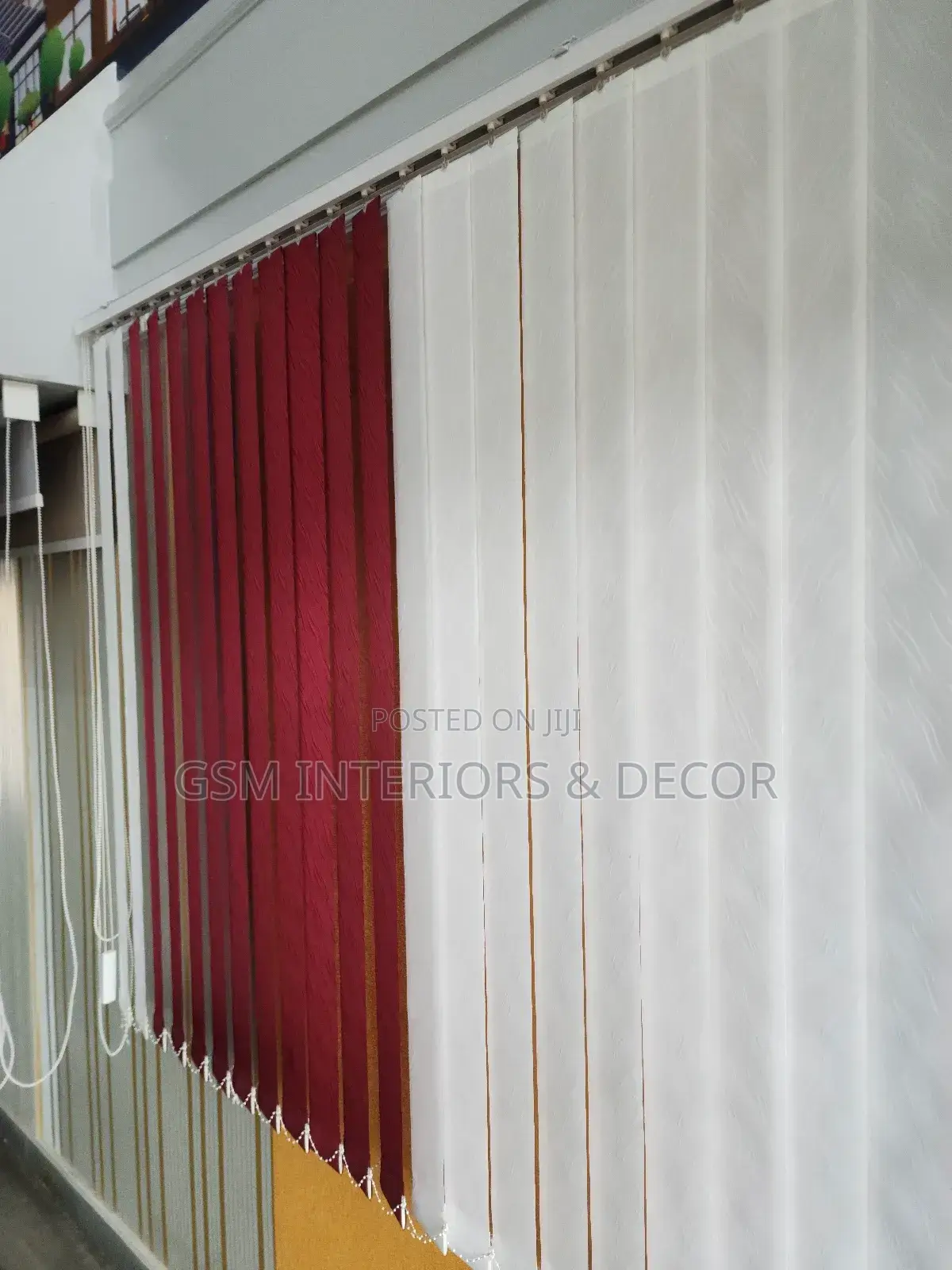 Plain White Office Blinds Vertical Per M2