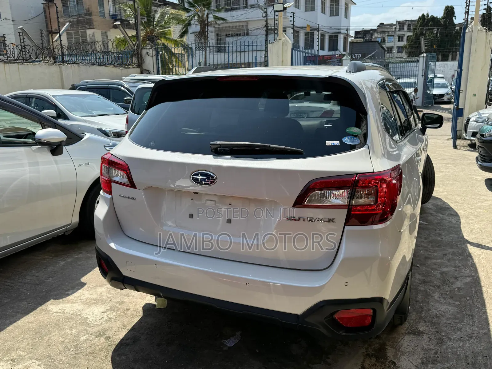 Subaru Outback 2.5i AWD 2019 White