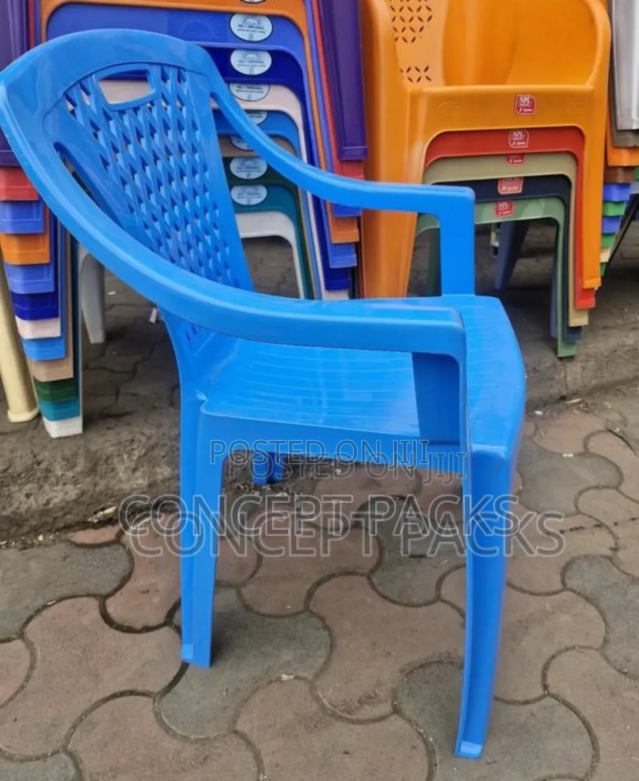 Rosa Plastic Chair.