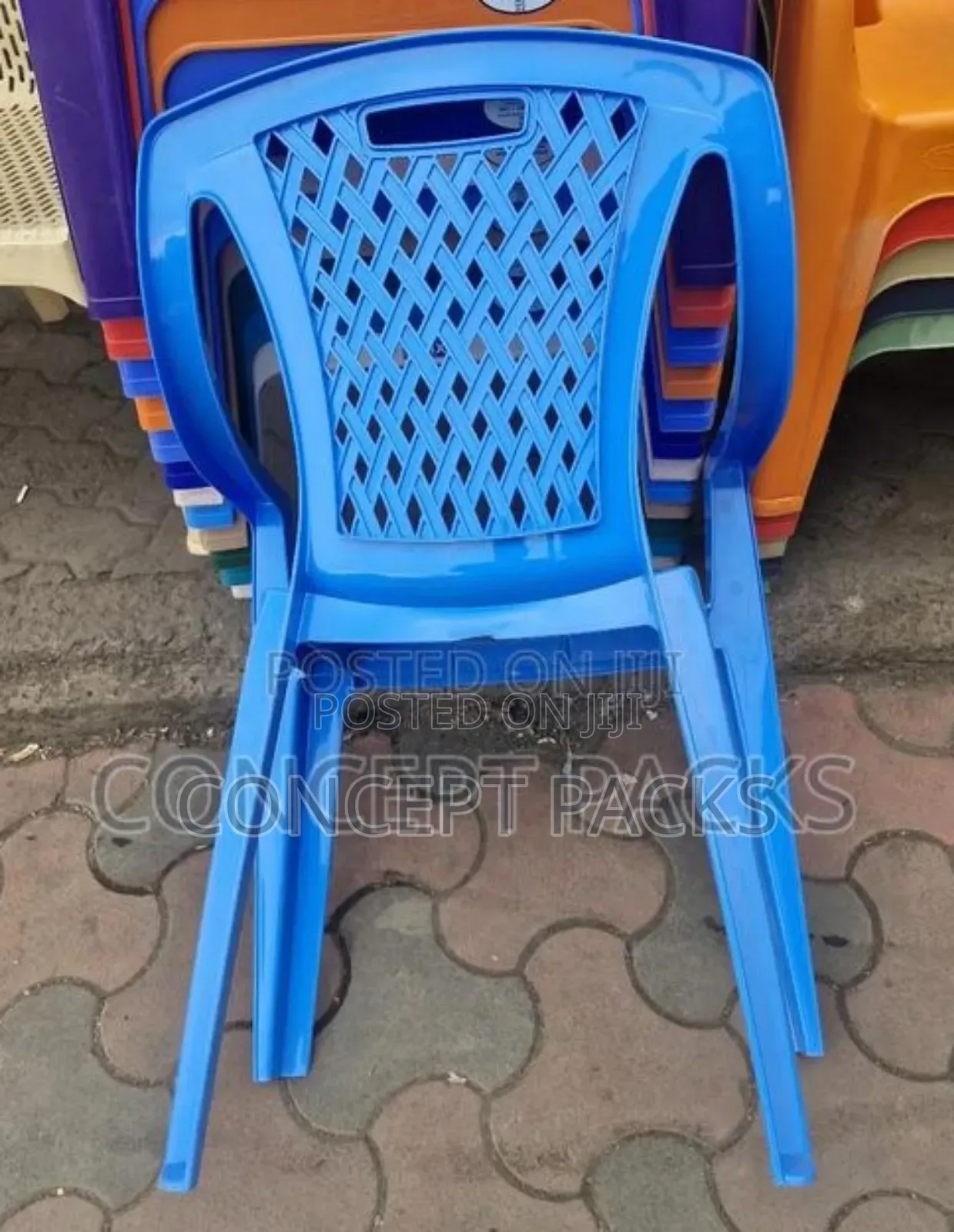 Rosa Plastic Chair.