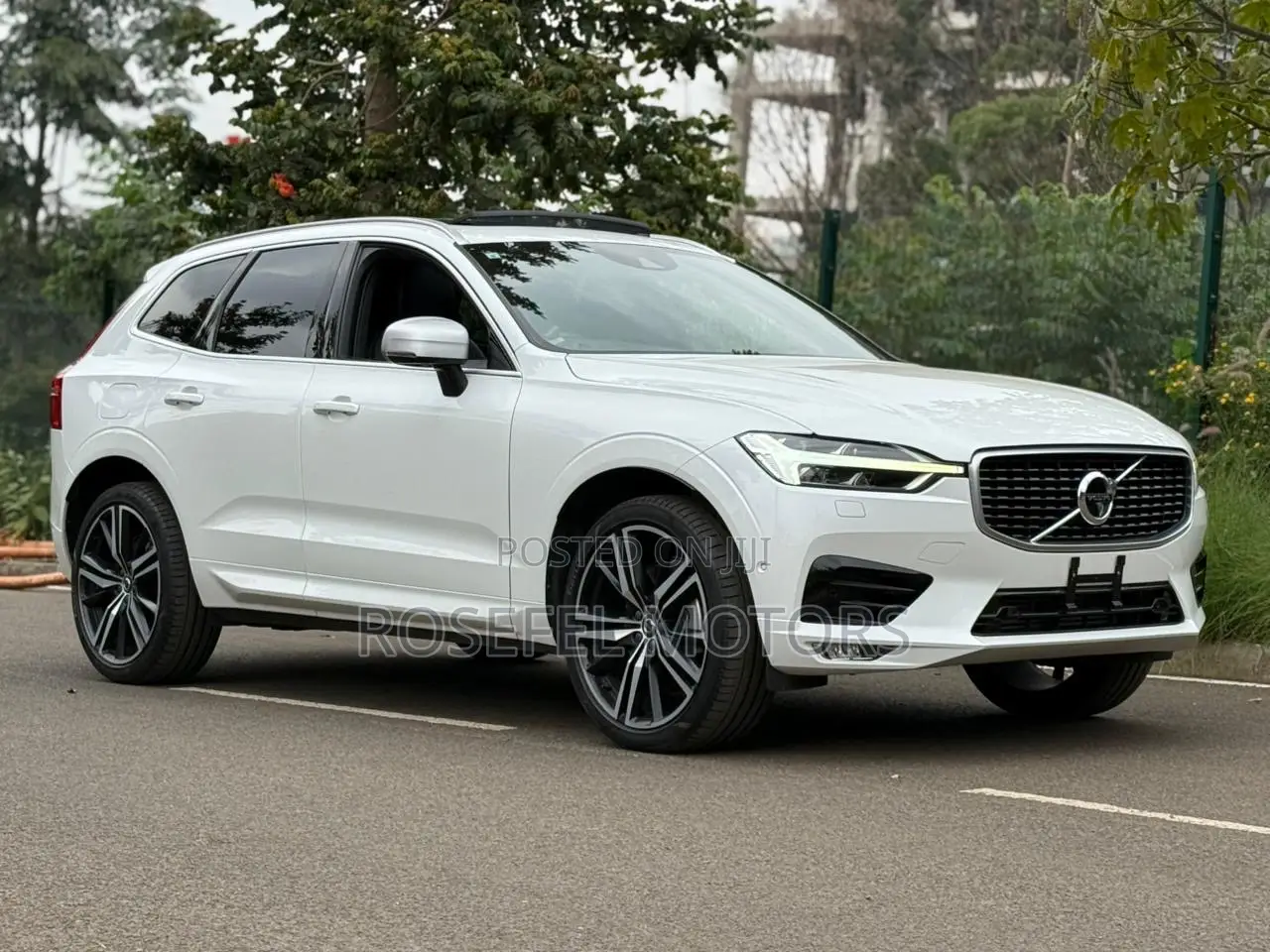 Volvo XC60 2019 White